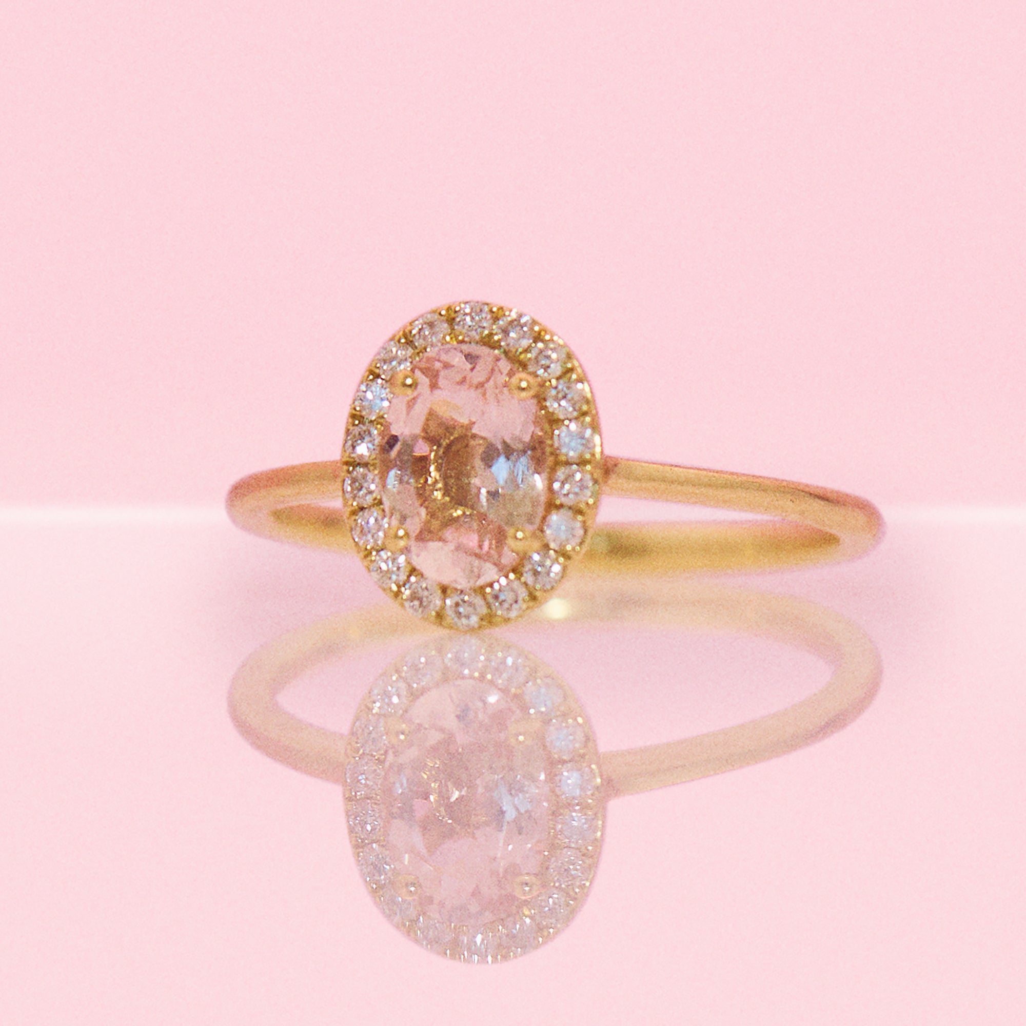 18ct yellow gold 0.71ct morganite and 0.13ct diamond cluster ring