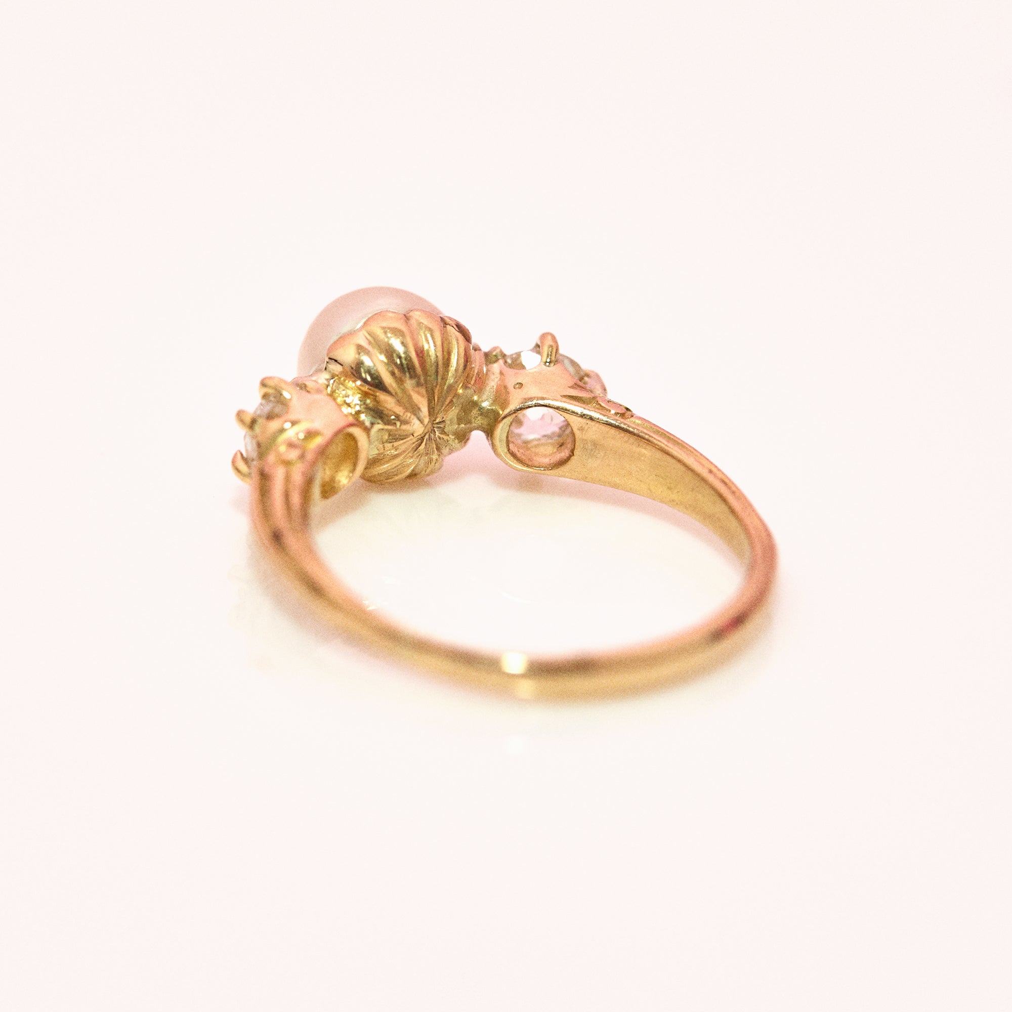 18ct gold pearl and diamond three stone ring