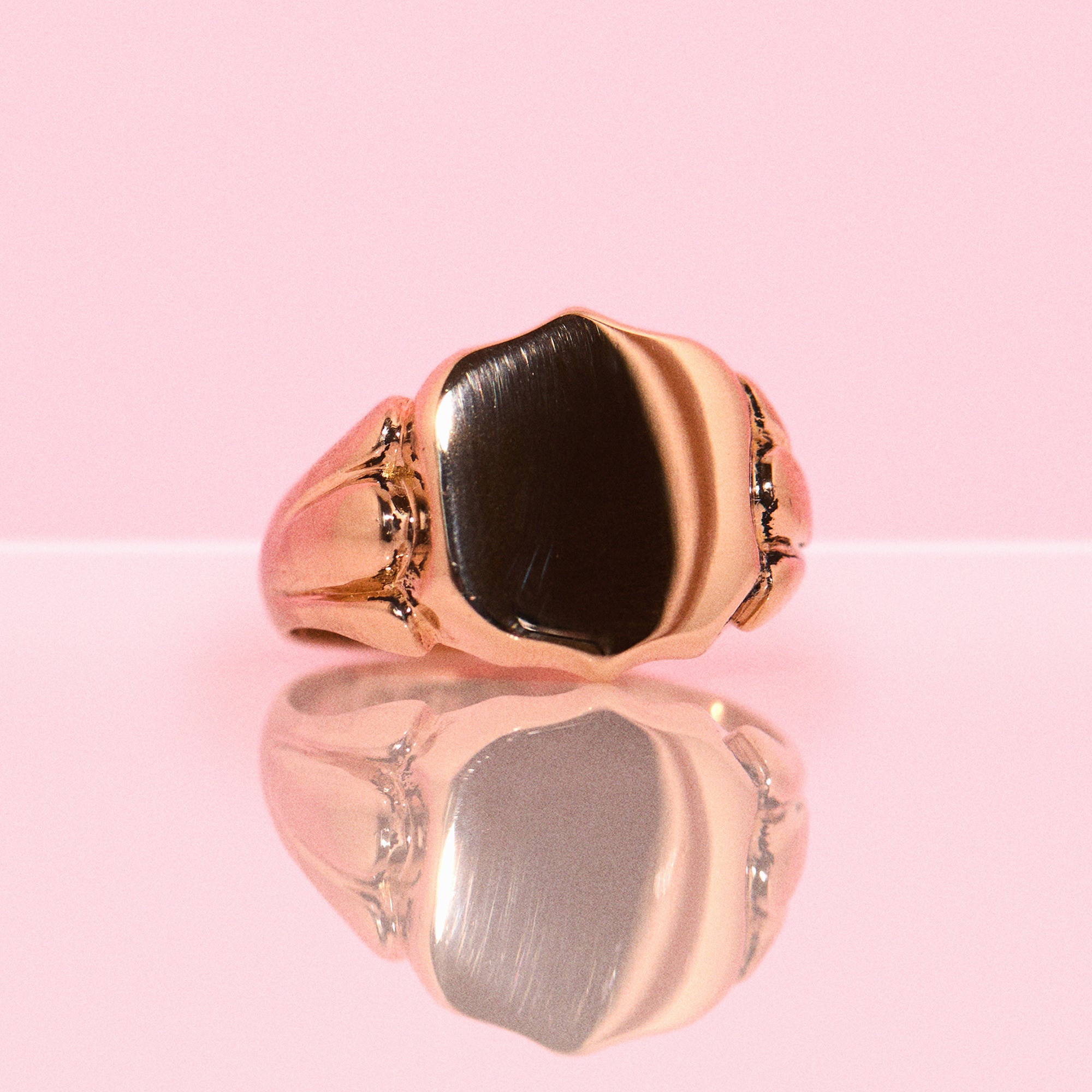 9ct gold ‘Alice’ shield signet ring