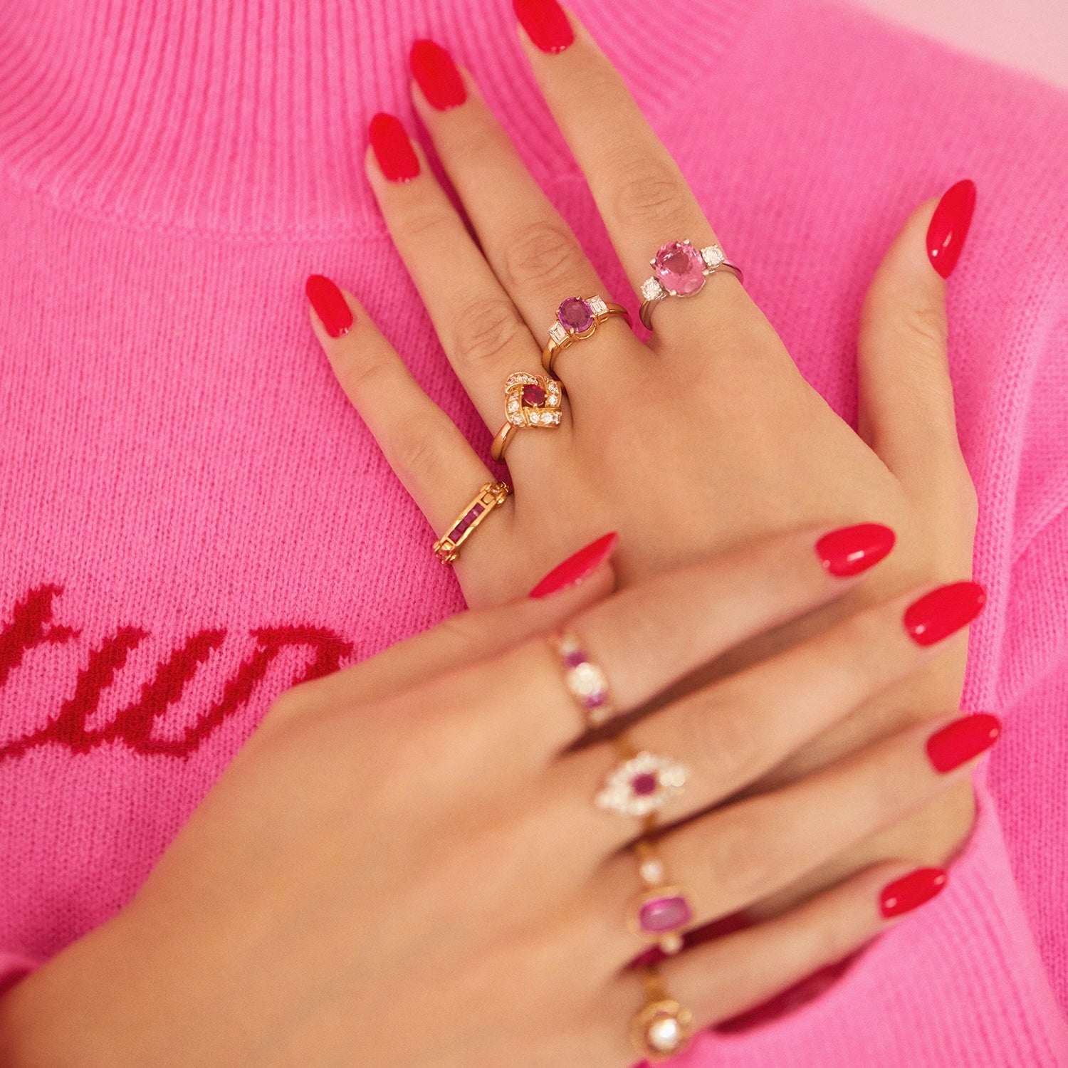 18ct gold ring set with a ruby and a diamonds