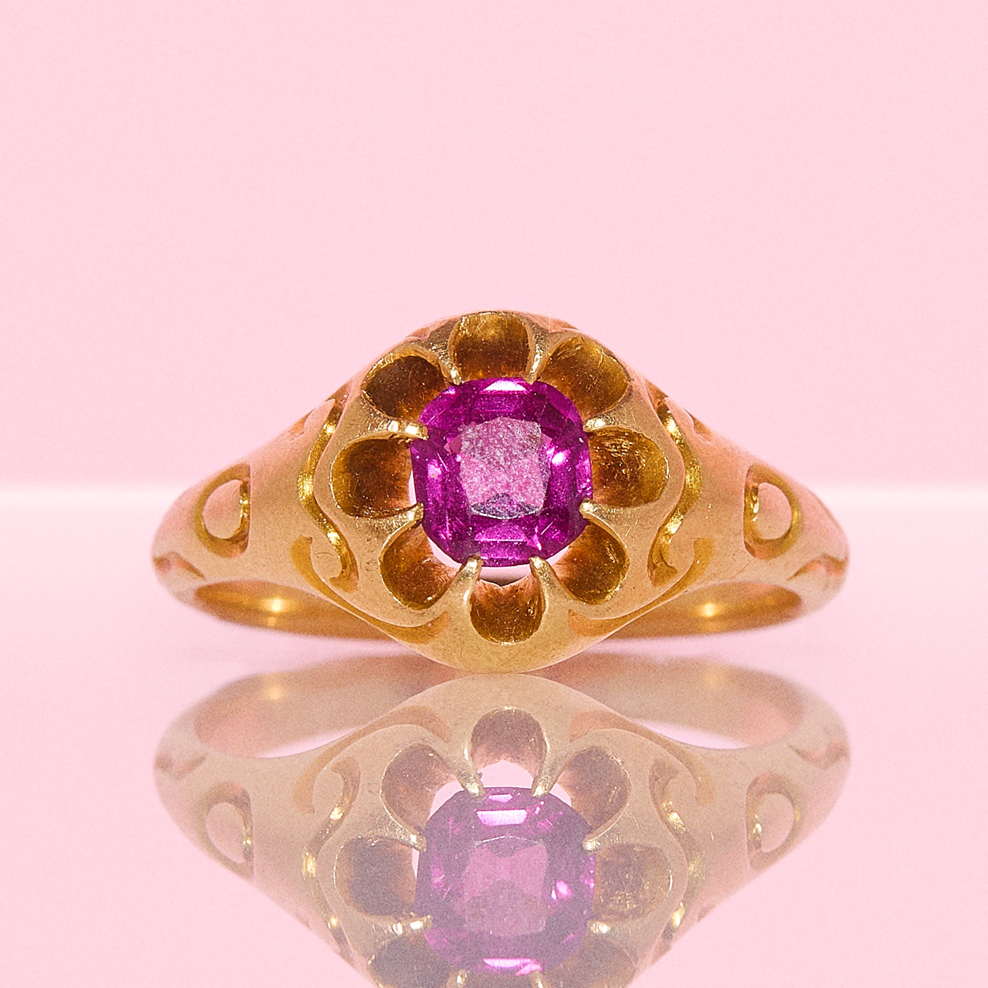 18ct gold rhodolite garnet buttercup ring