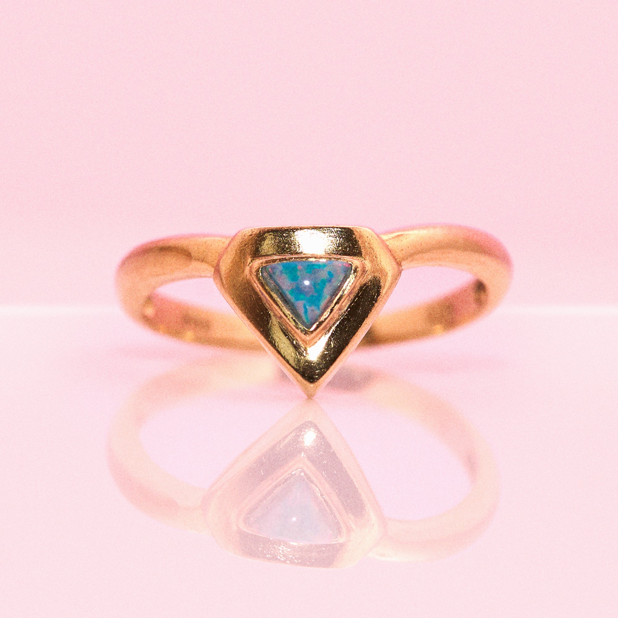 14ct gold opal ring