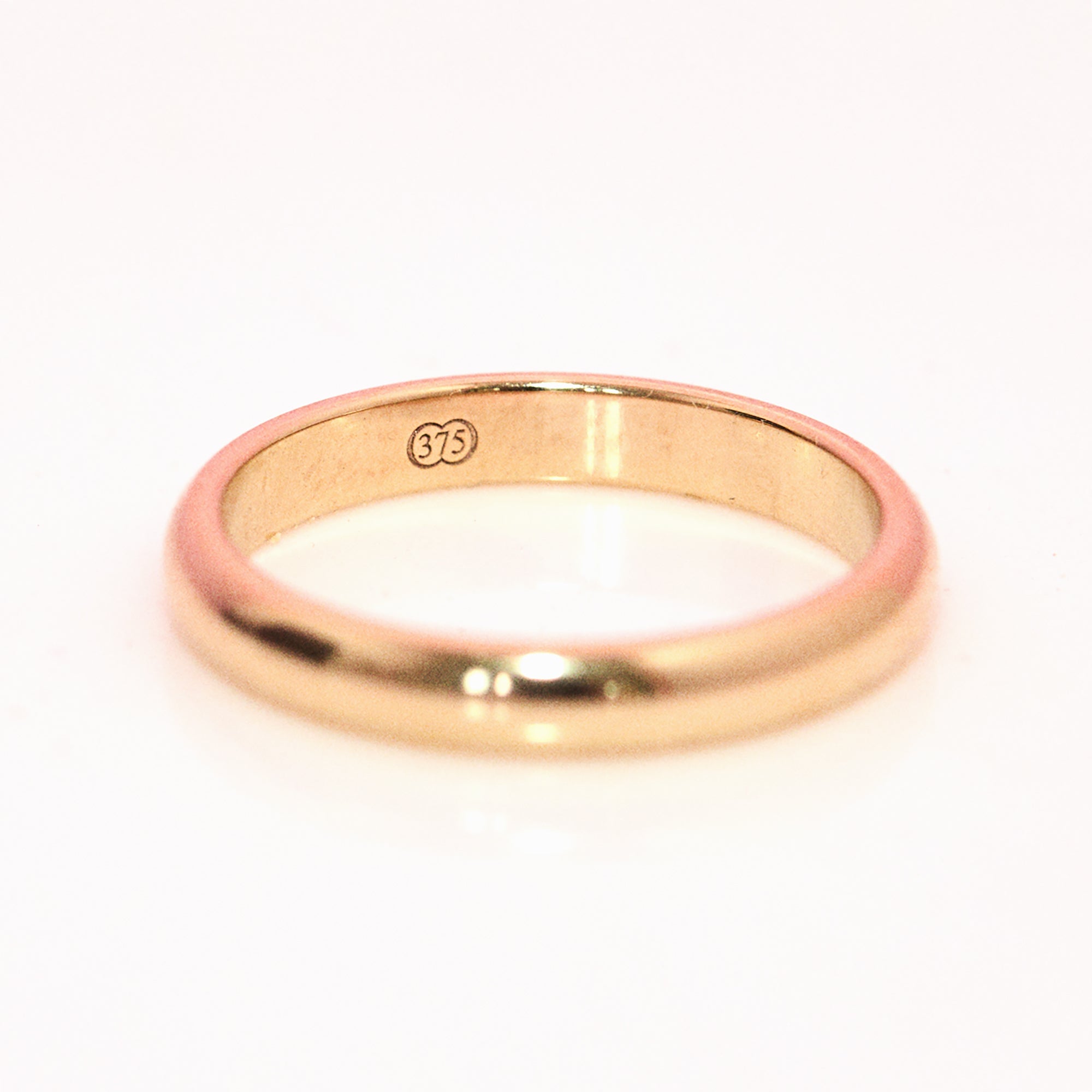 9ct gold 3mm curved band