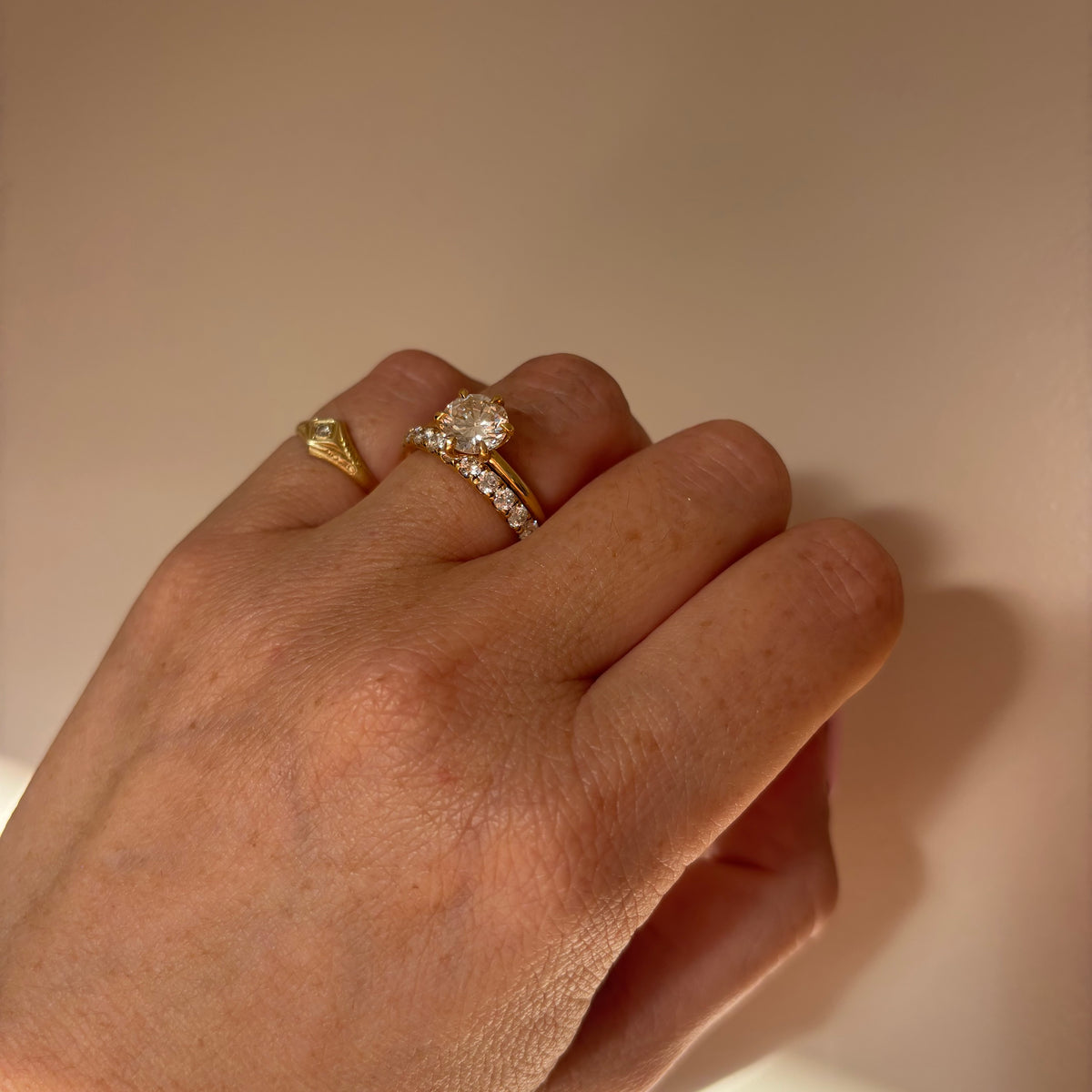 18ct yellow gold 1.56ct round brilliant cut diamond ring