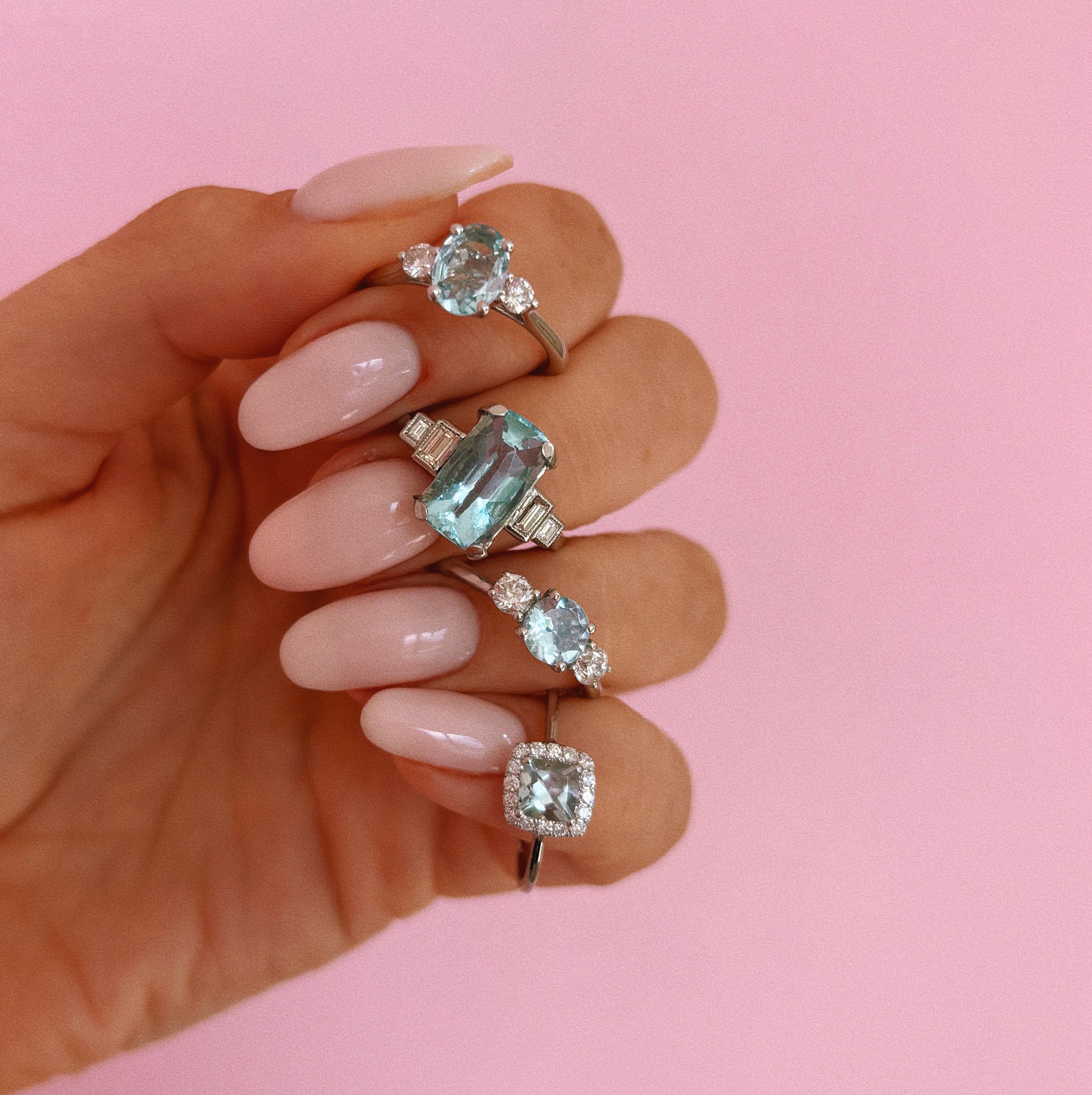 18ct white gold 3.0ct aquamarine and 0.30ct diamond ring