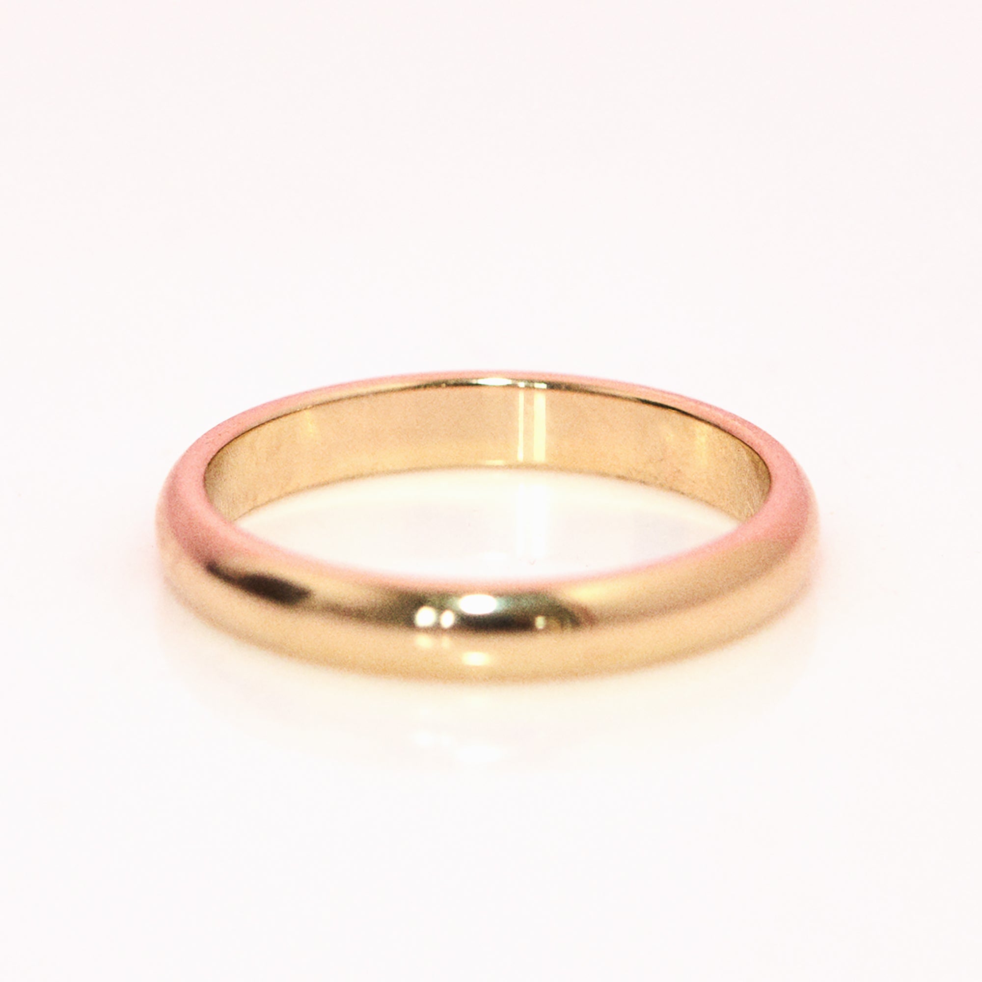 9ct gold 3mm curved band