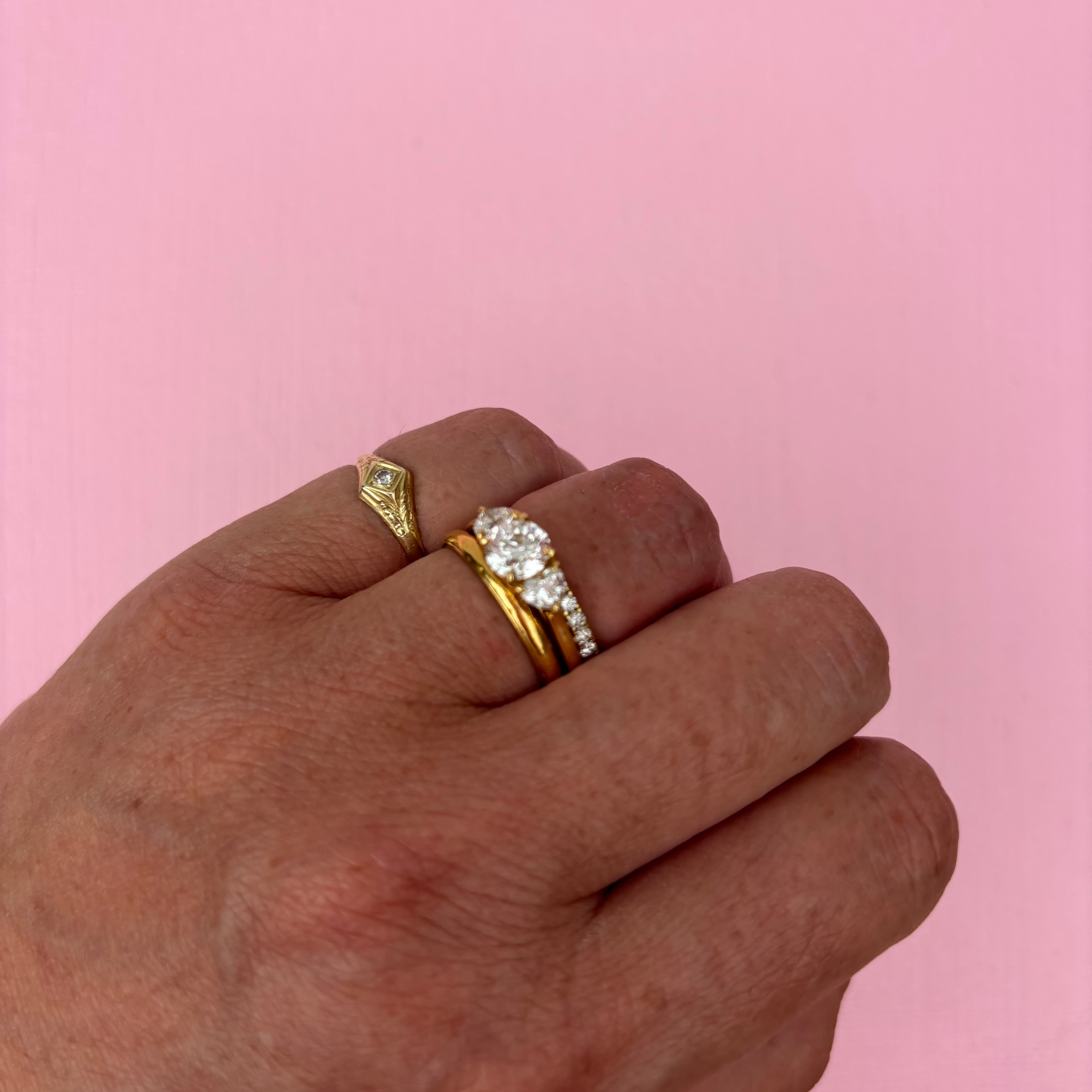 9ct gold 0.36ct diamond half-eternity ring