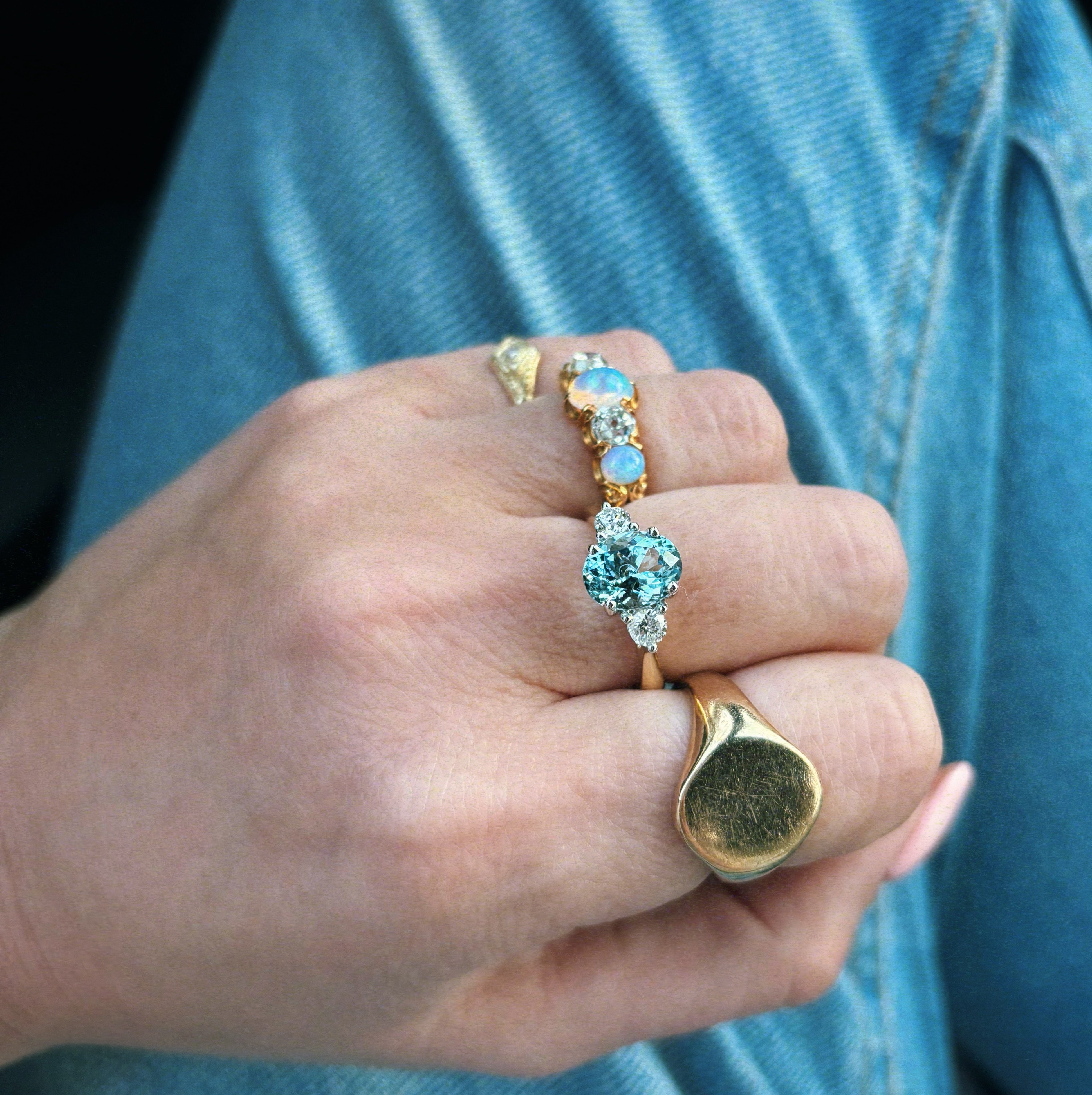 18ct gold 2.03ct aquamarine and diamond three stone ring