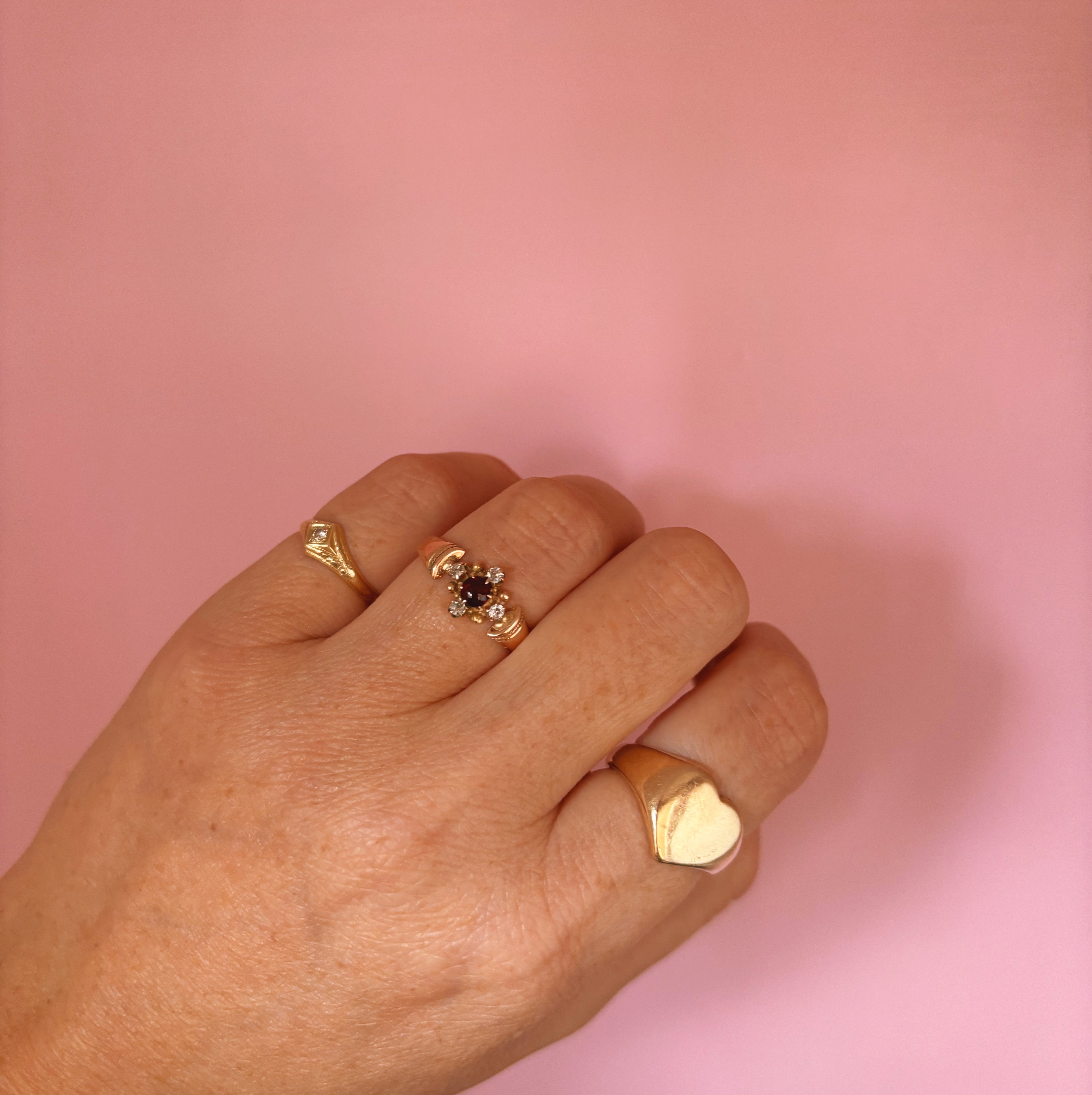 9ct gold garnet and old cut diamond ring