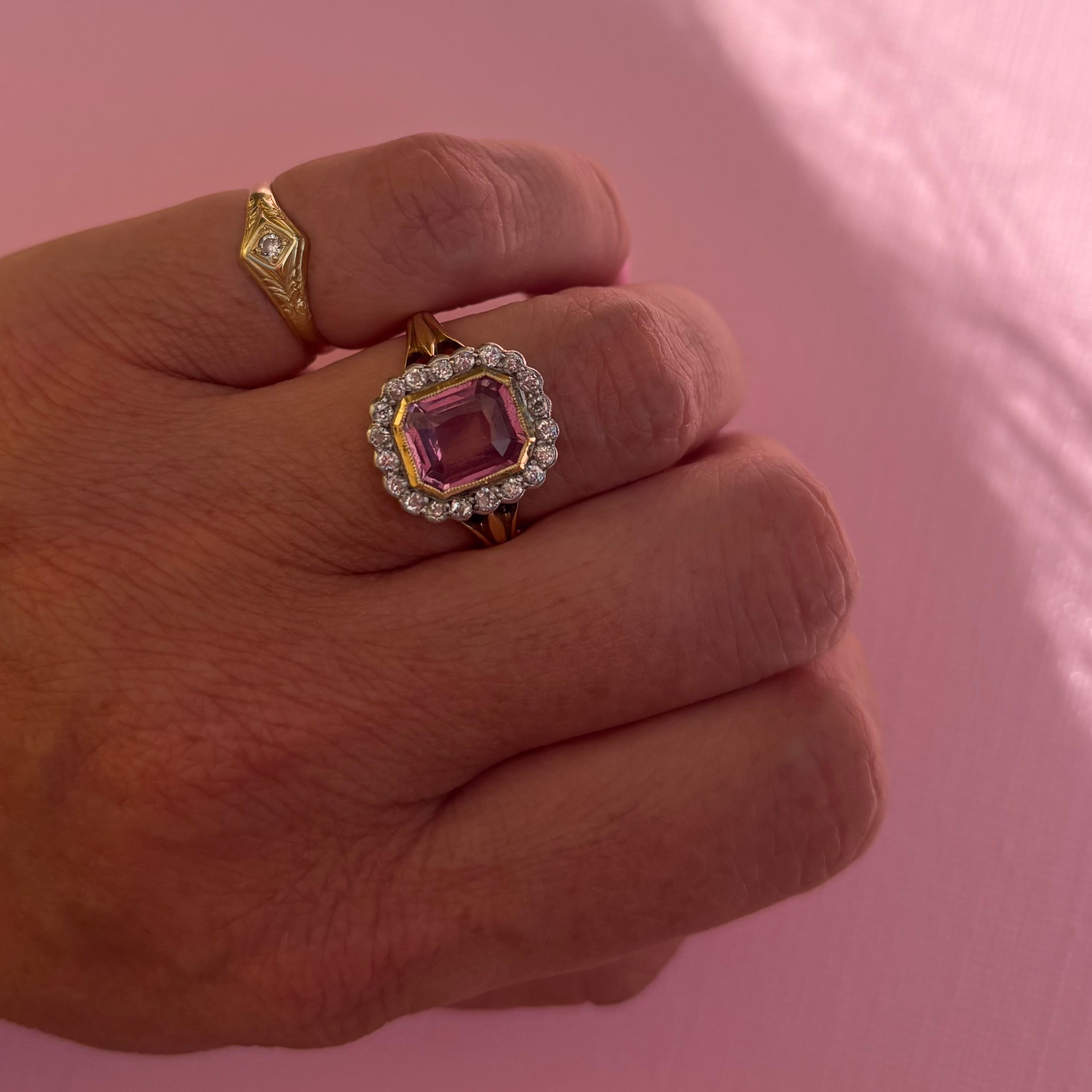 Vintage 18ct gold 2.52ct pink spinel and diamond Victorian ring