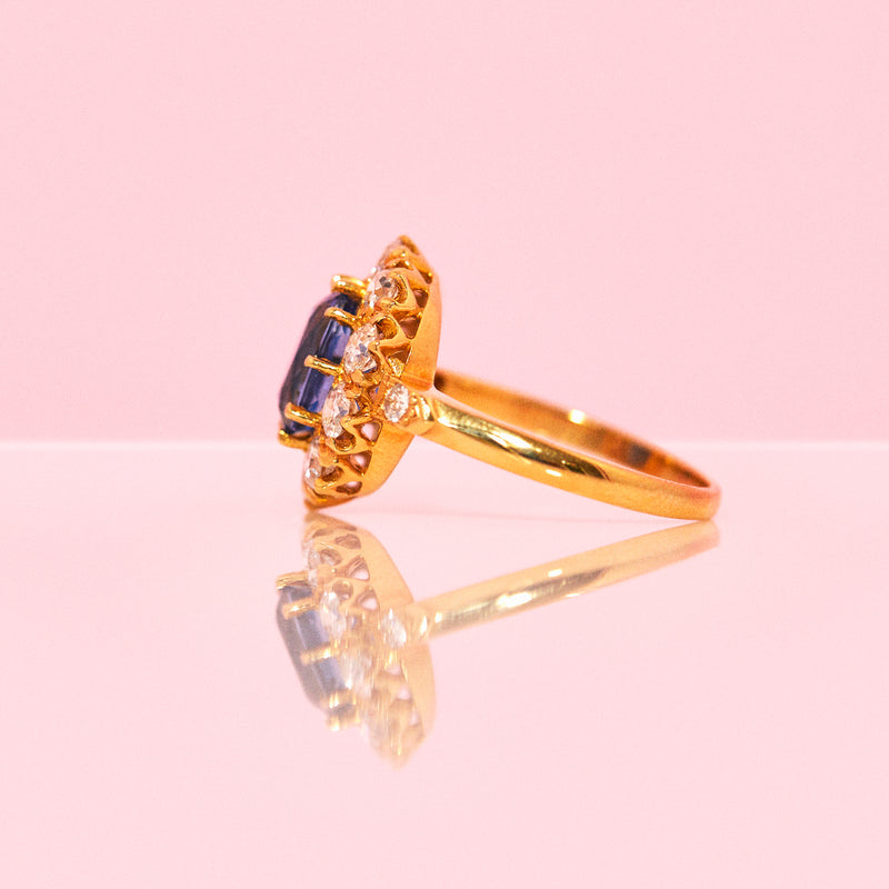 18ct gold sapphire and diamond cluster ring