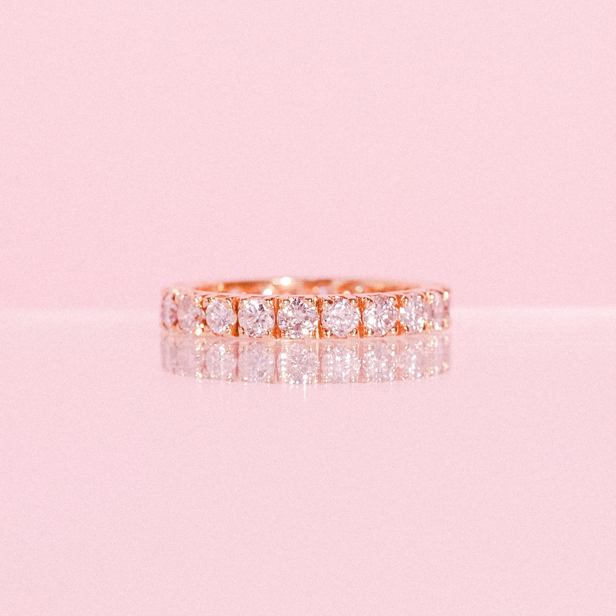 18ct gold full-eternity diamond ring
