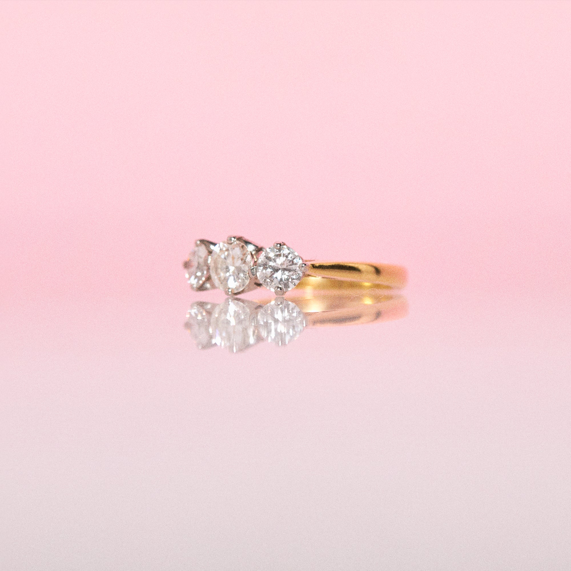 18ct gold diamond three stone ring