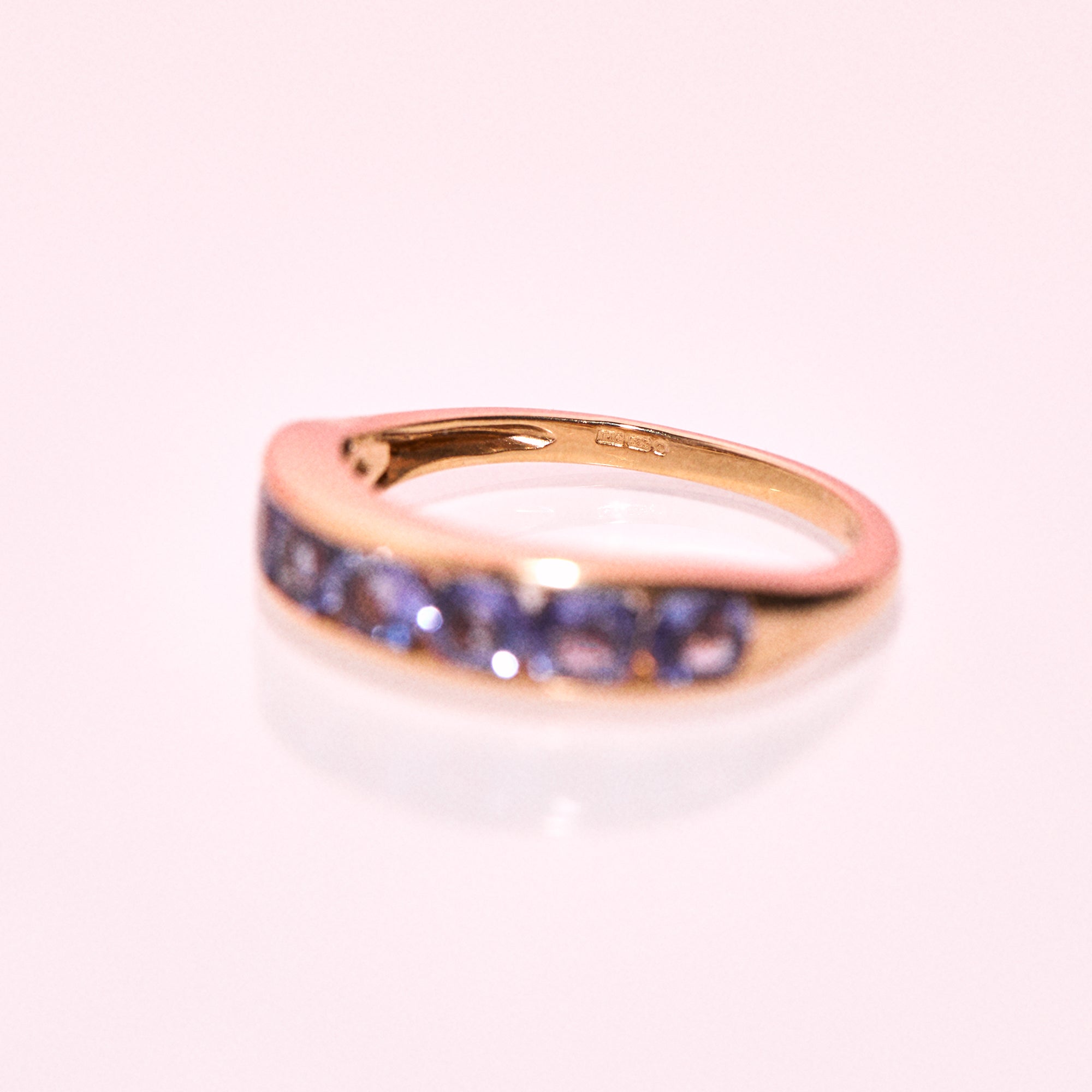 14ct gold tanzanite ring