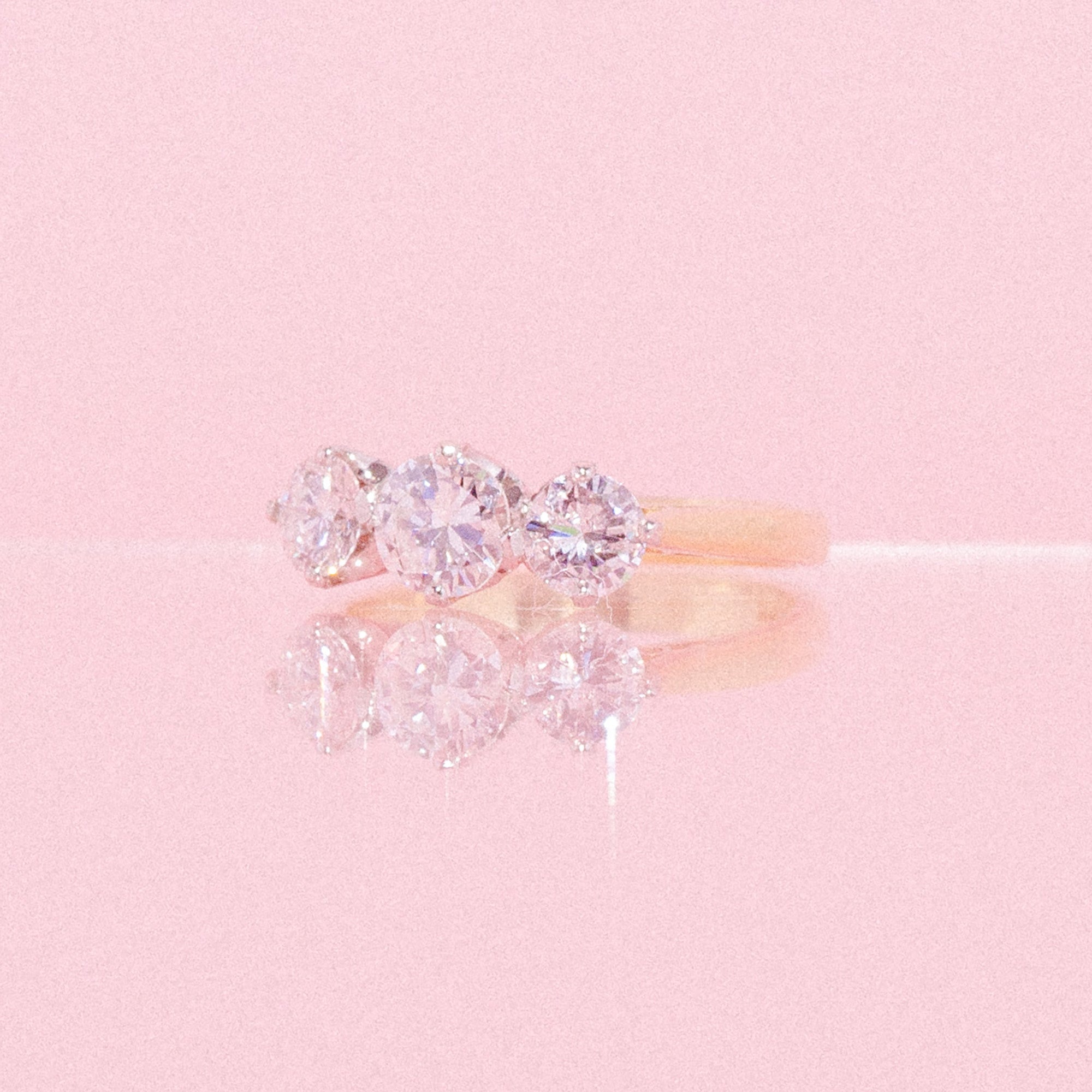 18ct gold diamond three stone ring
