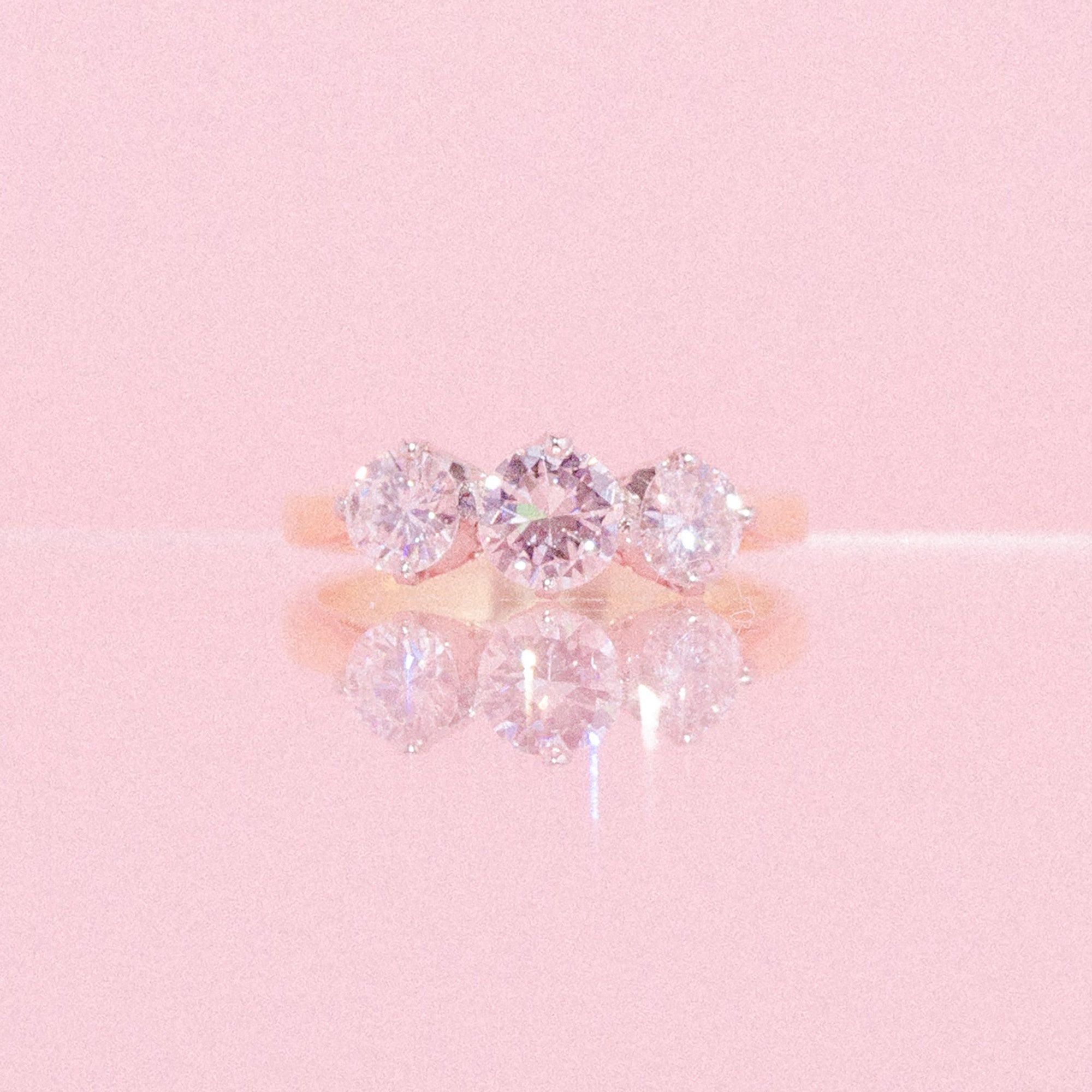 18ct gold diamond three stone ring