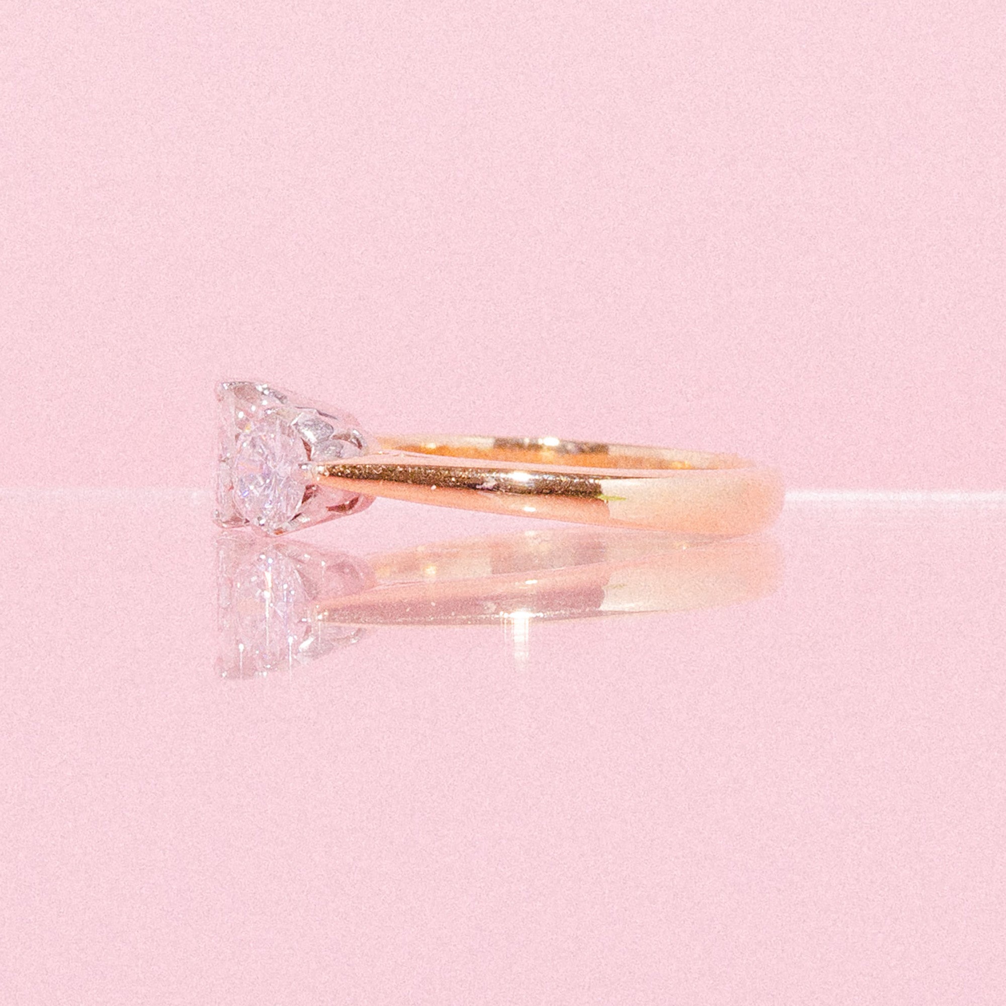 18ct gold diamond three stone ring