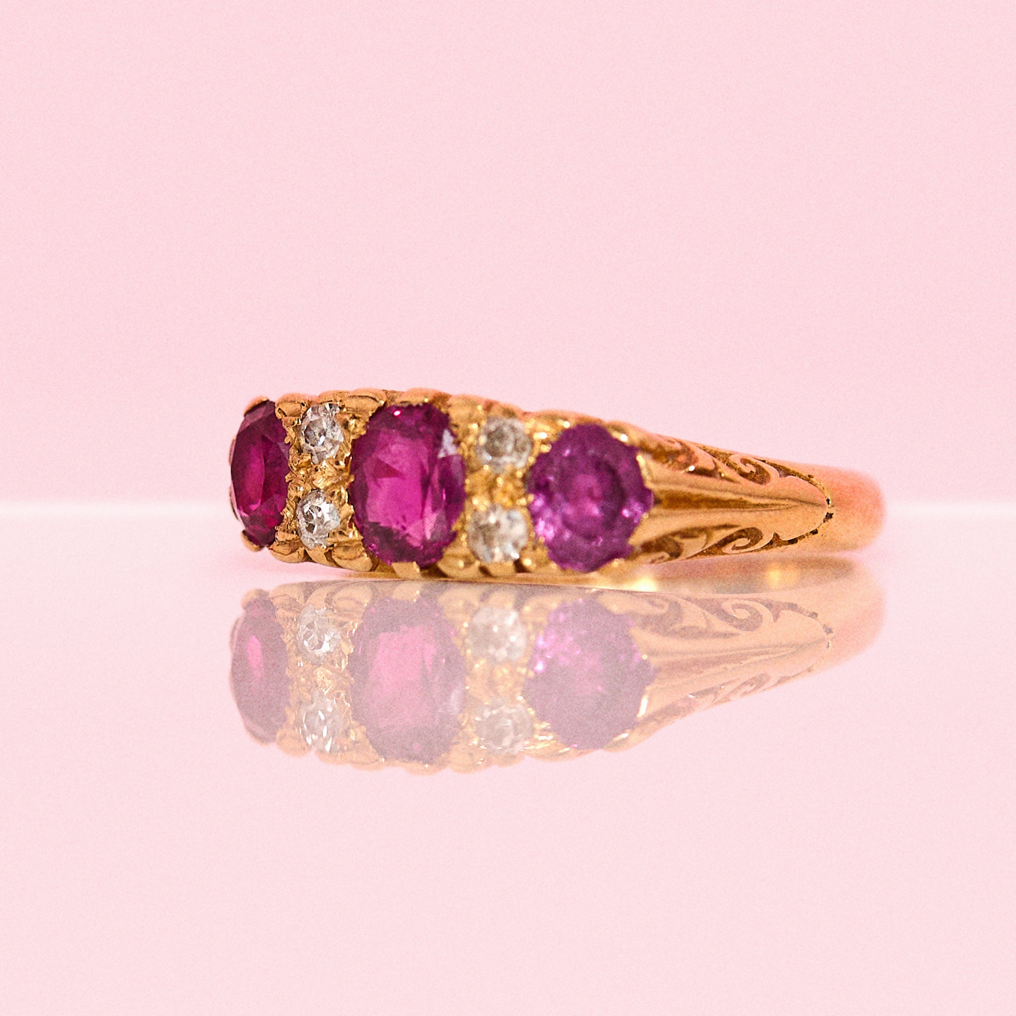 18ct gold ruby and diamond ring