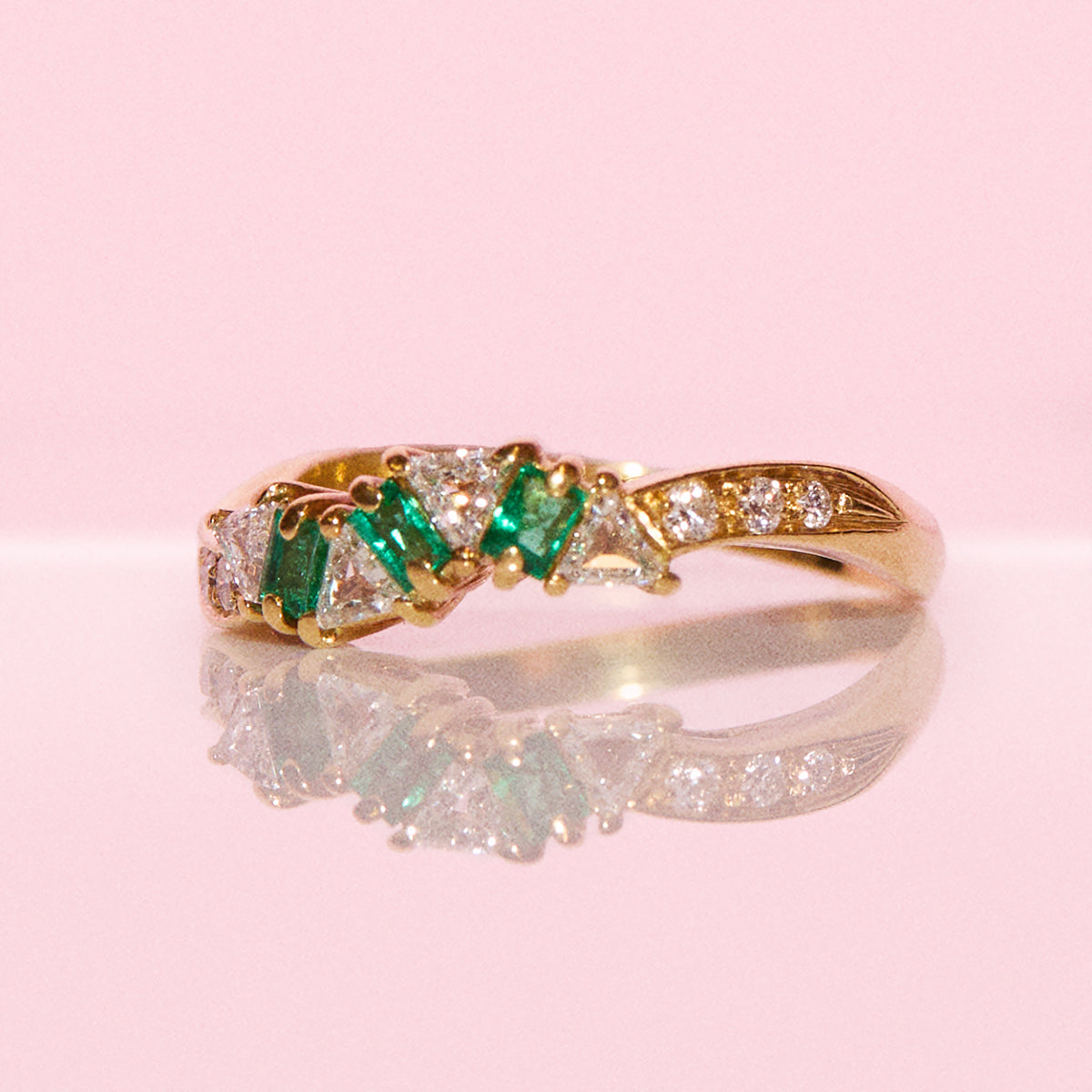 Vintage 18ct gold emerald and diamond ring