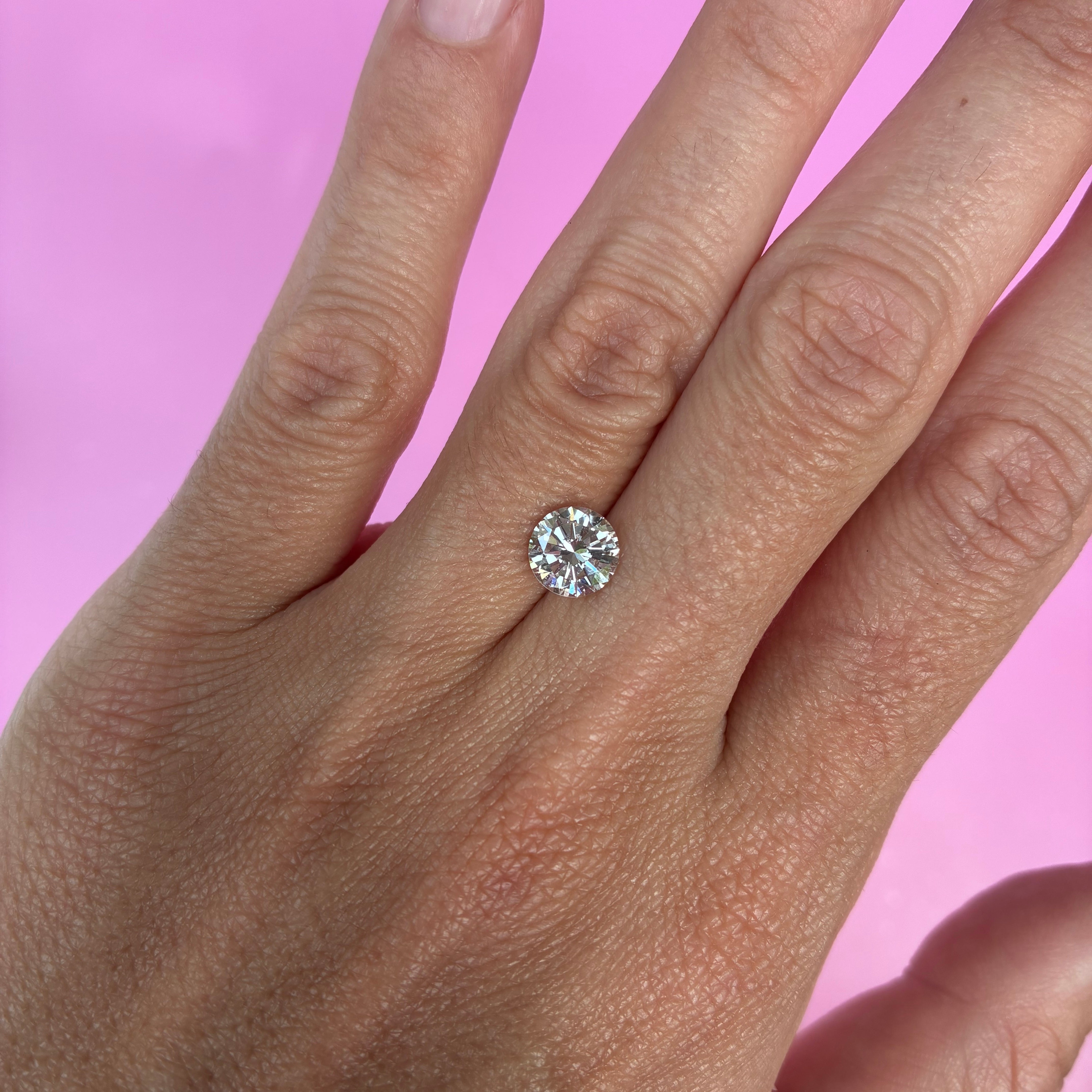 Loose vintage stone ready to be made into a ring: 1.56ct round brilliant cut diamond