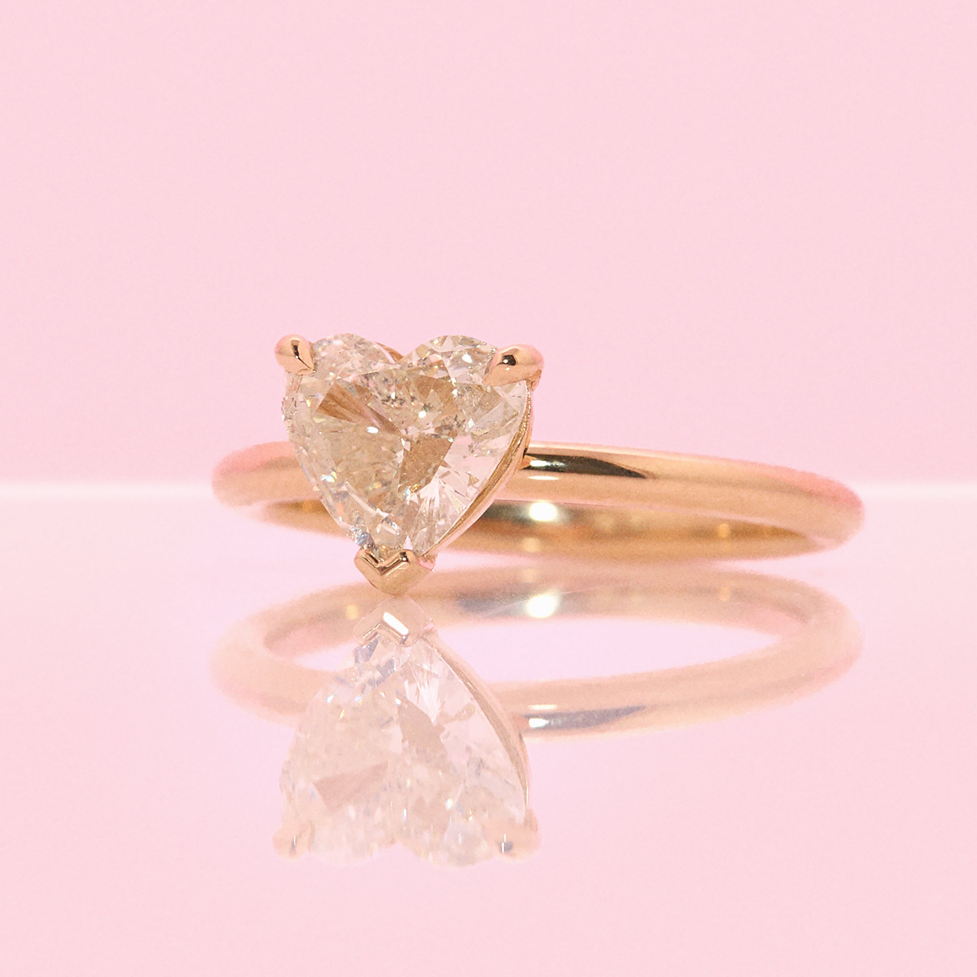 18ct gold 1.05ct heart-shaped diamond ring