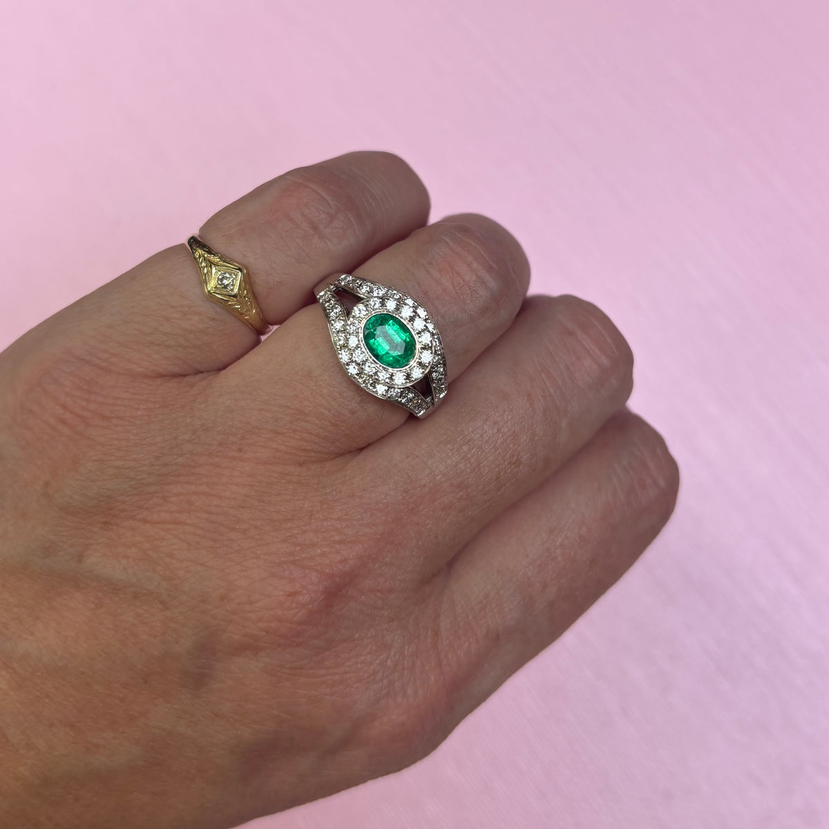 Vintage 18ct white gold emerald and diamond ring
