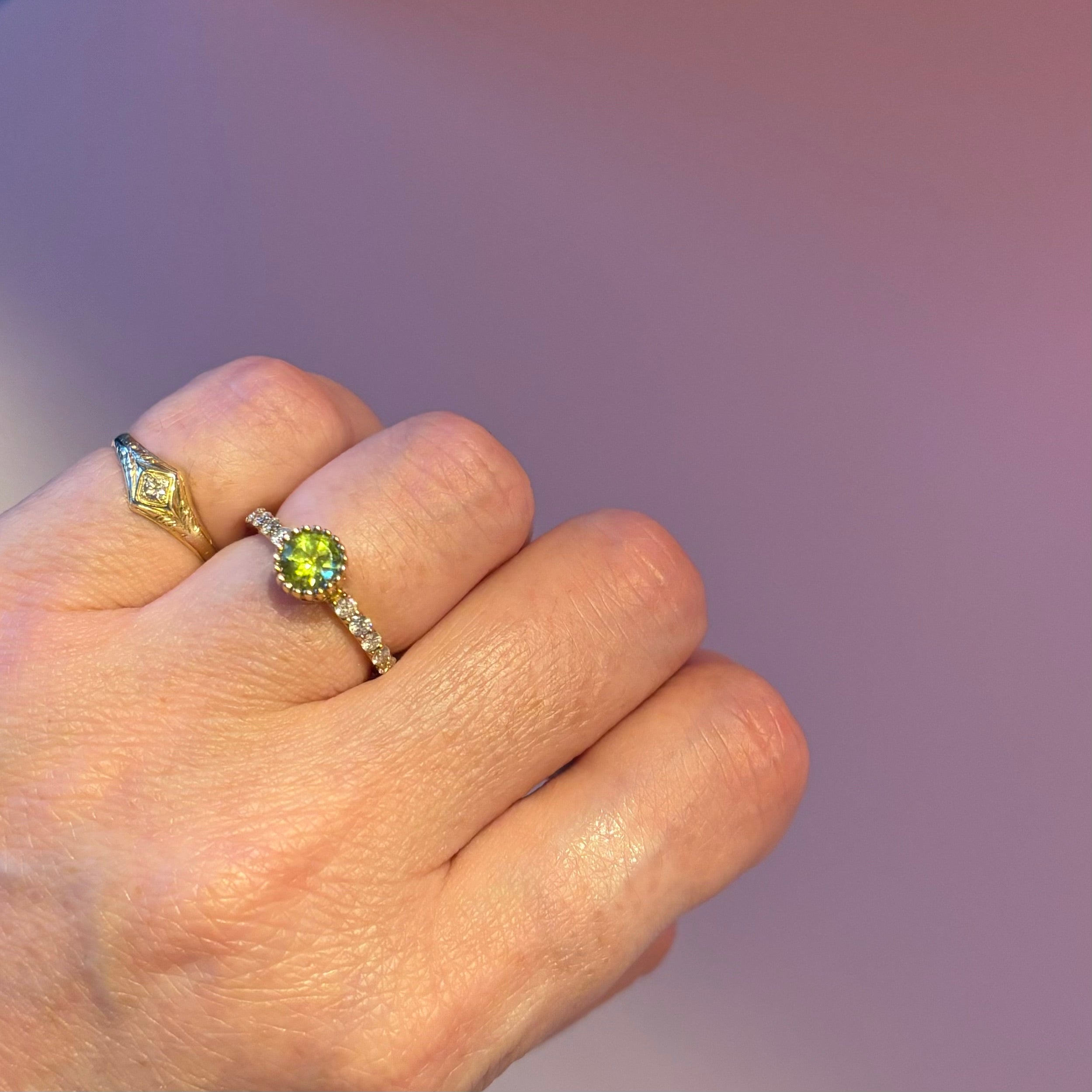 18ct gold peridot and diamond half eternity ring