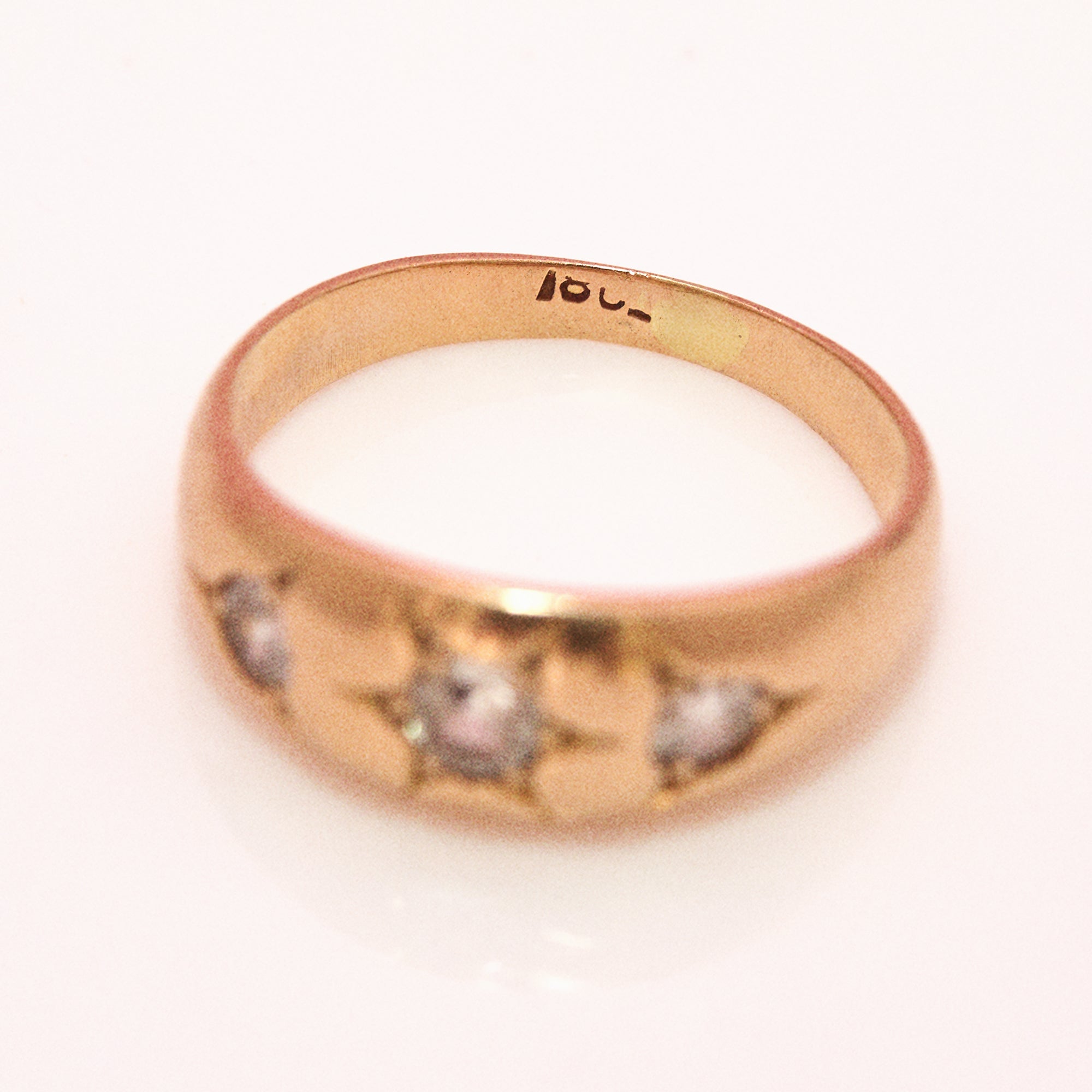 18ct gold diamond starburst trilogy gypsy antique ring
