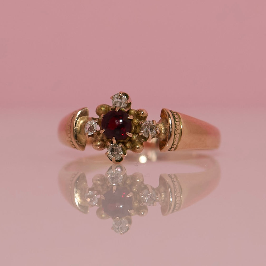 9ct gold garnet and old cut diamond ring