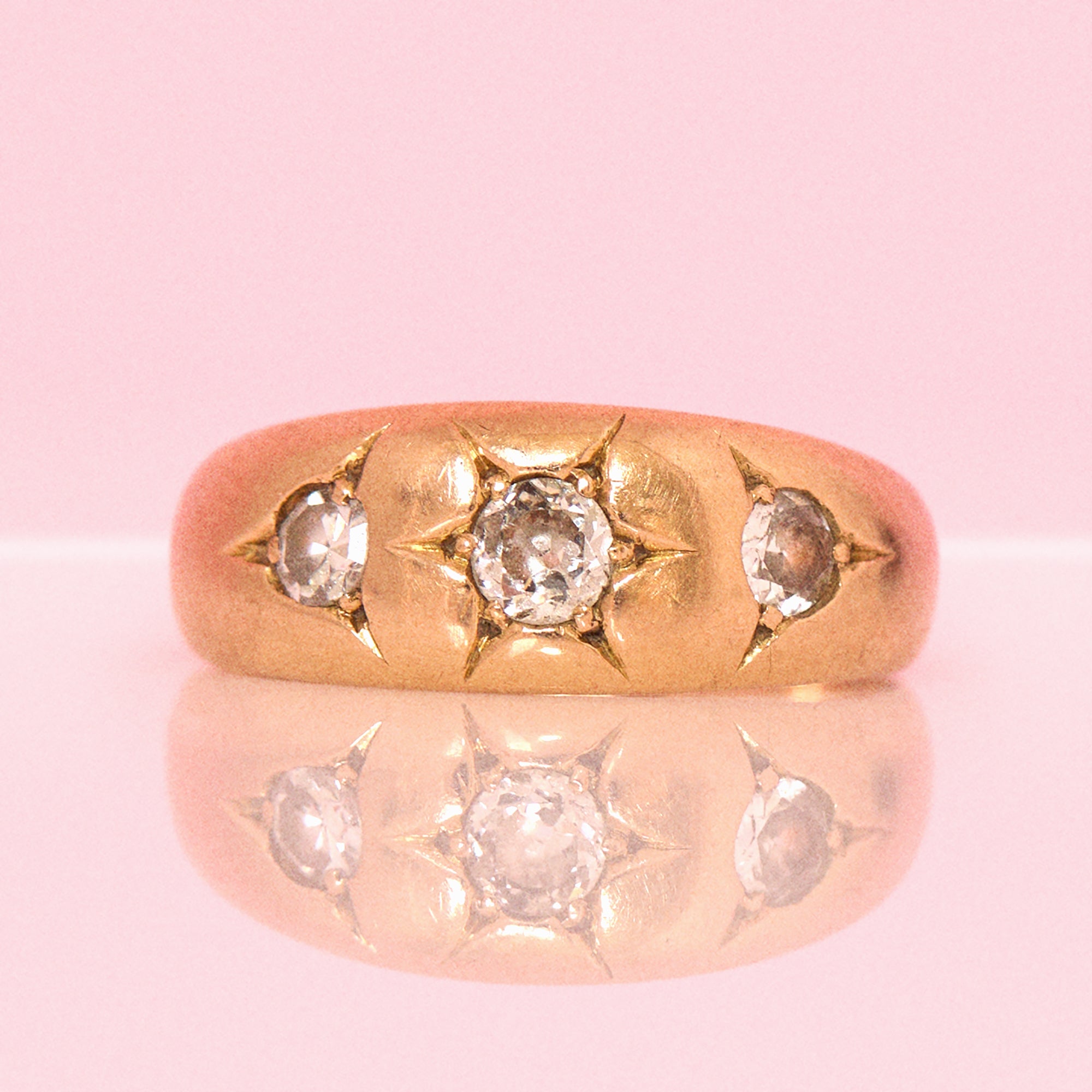 18ct gold diamond starburst trilogy gypsy antique ring