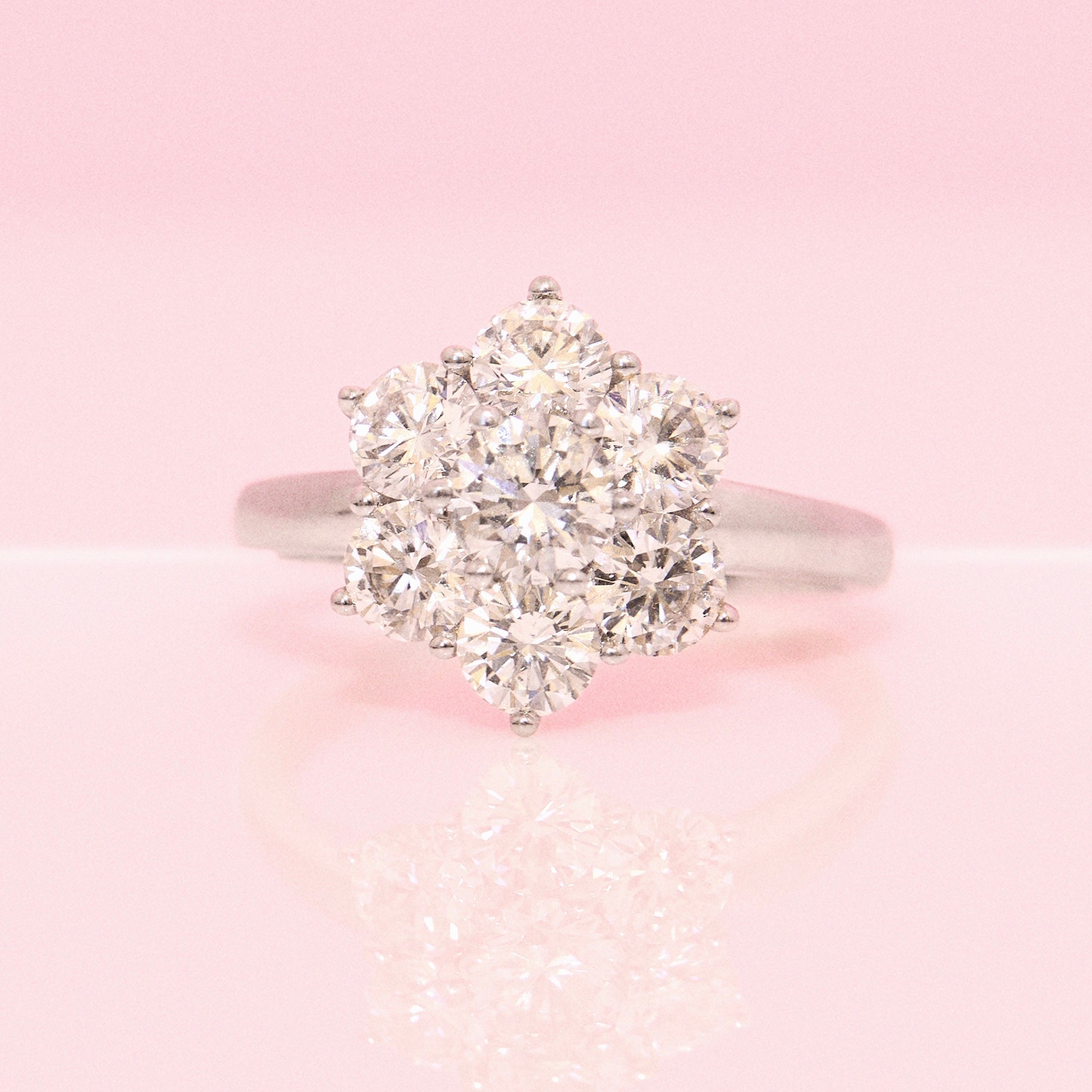 18ct white gold 2.14ct diamond flower ring