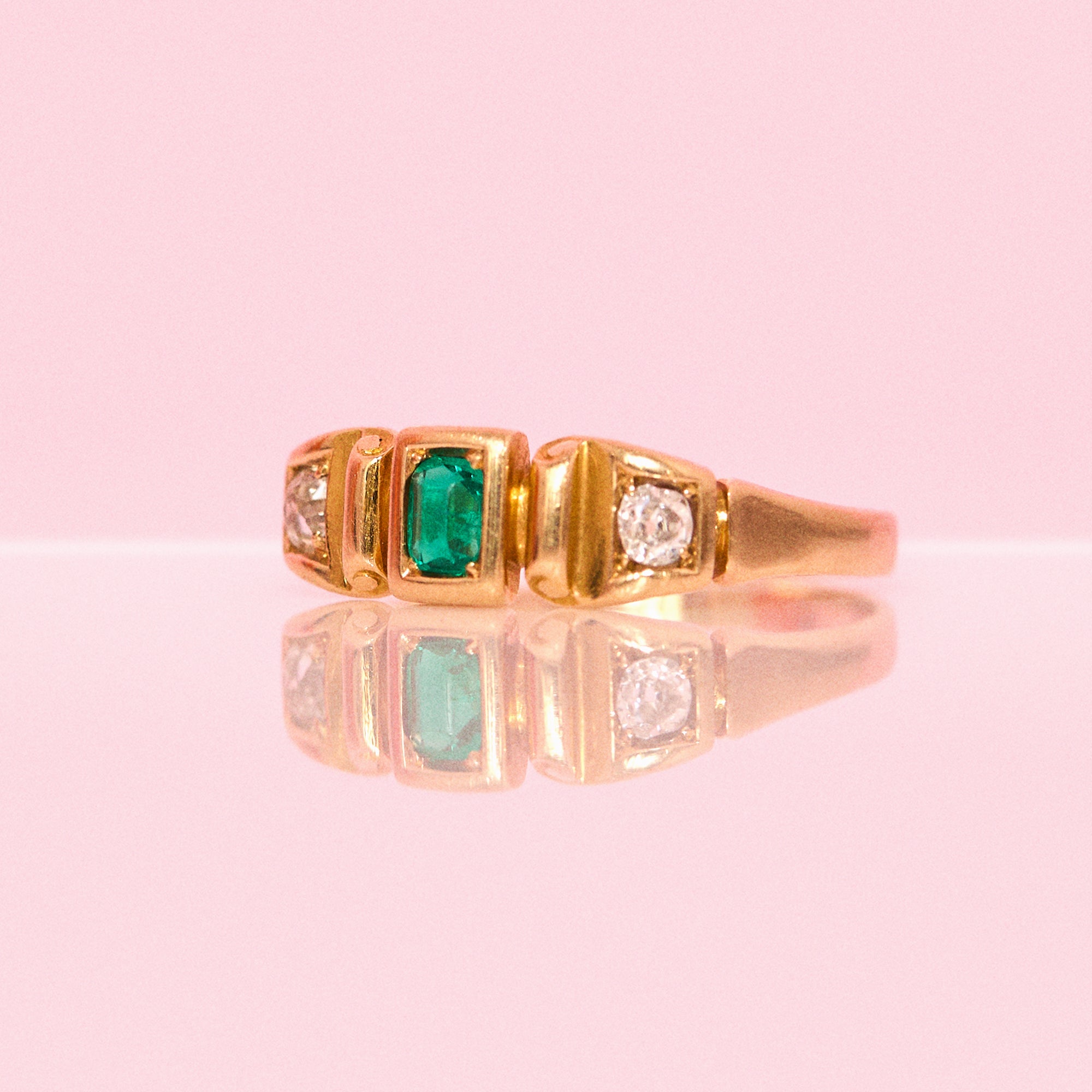 18ct gold emerald and diamond ring