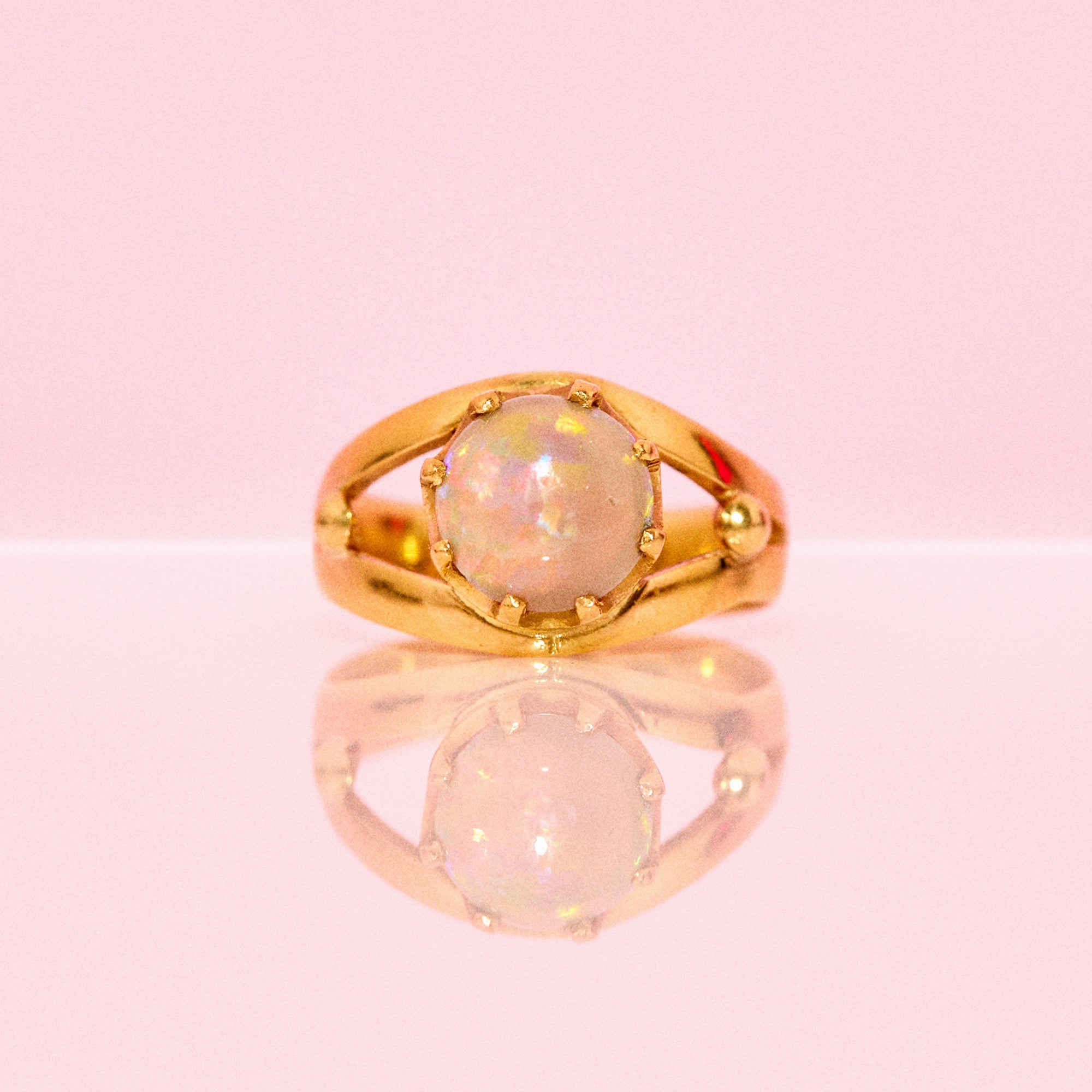 22ct gold opal ring