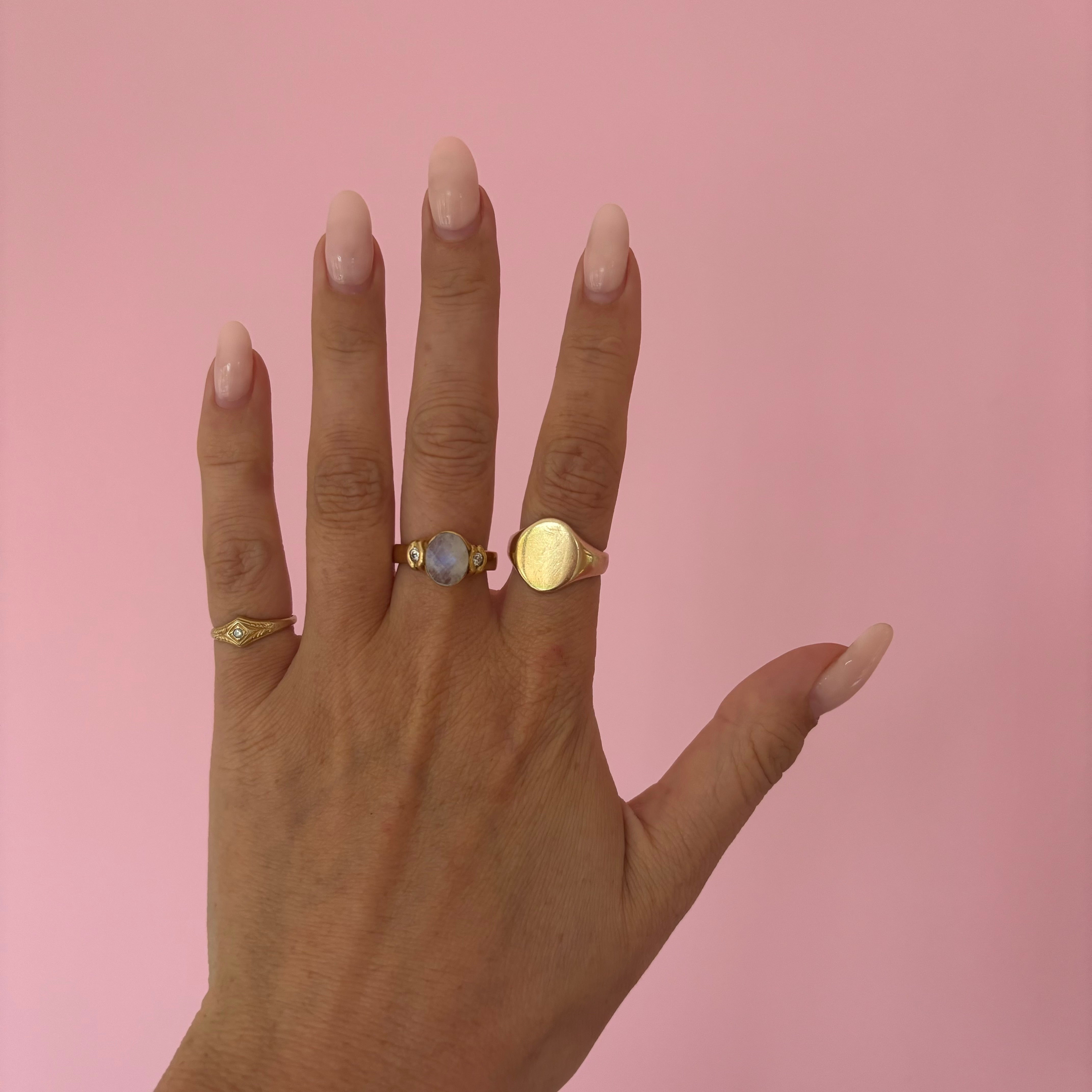 18ct gold moonstone and diamond ring