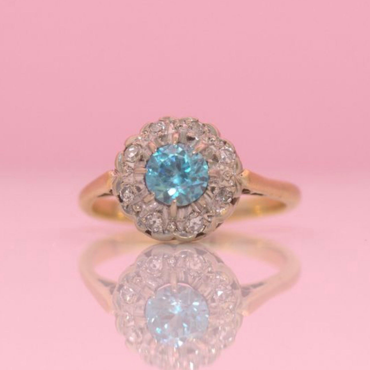 18ct gold zircon and diamond cluster ring