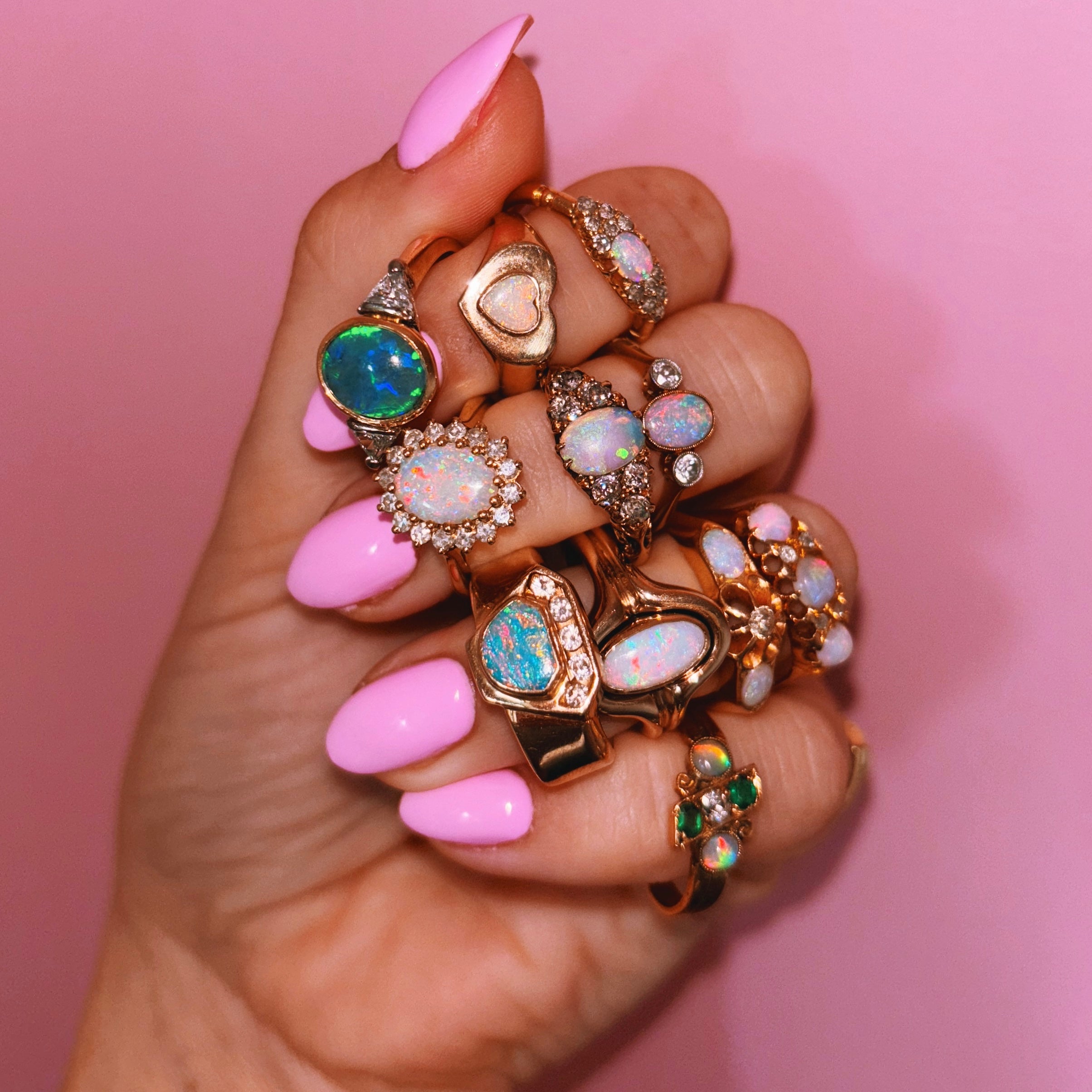 18ct gold opal and diamond ring