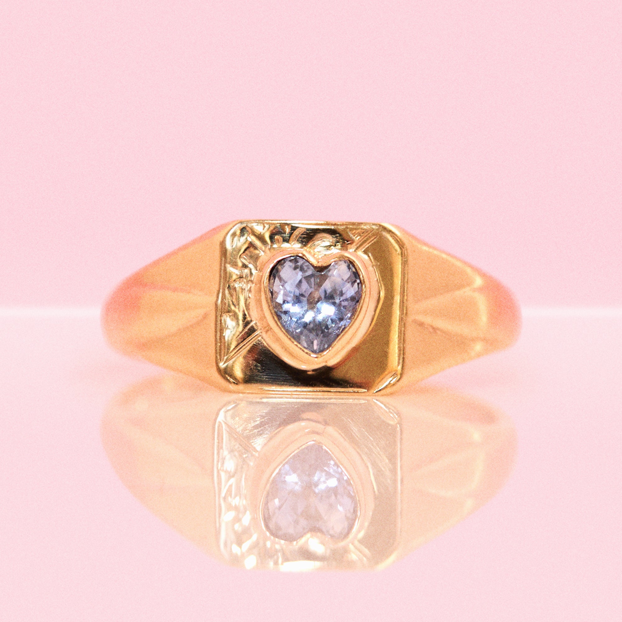 9ct gold heart shaped sapphire signet ring