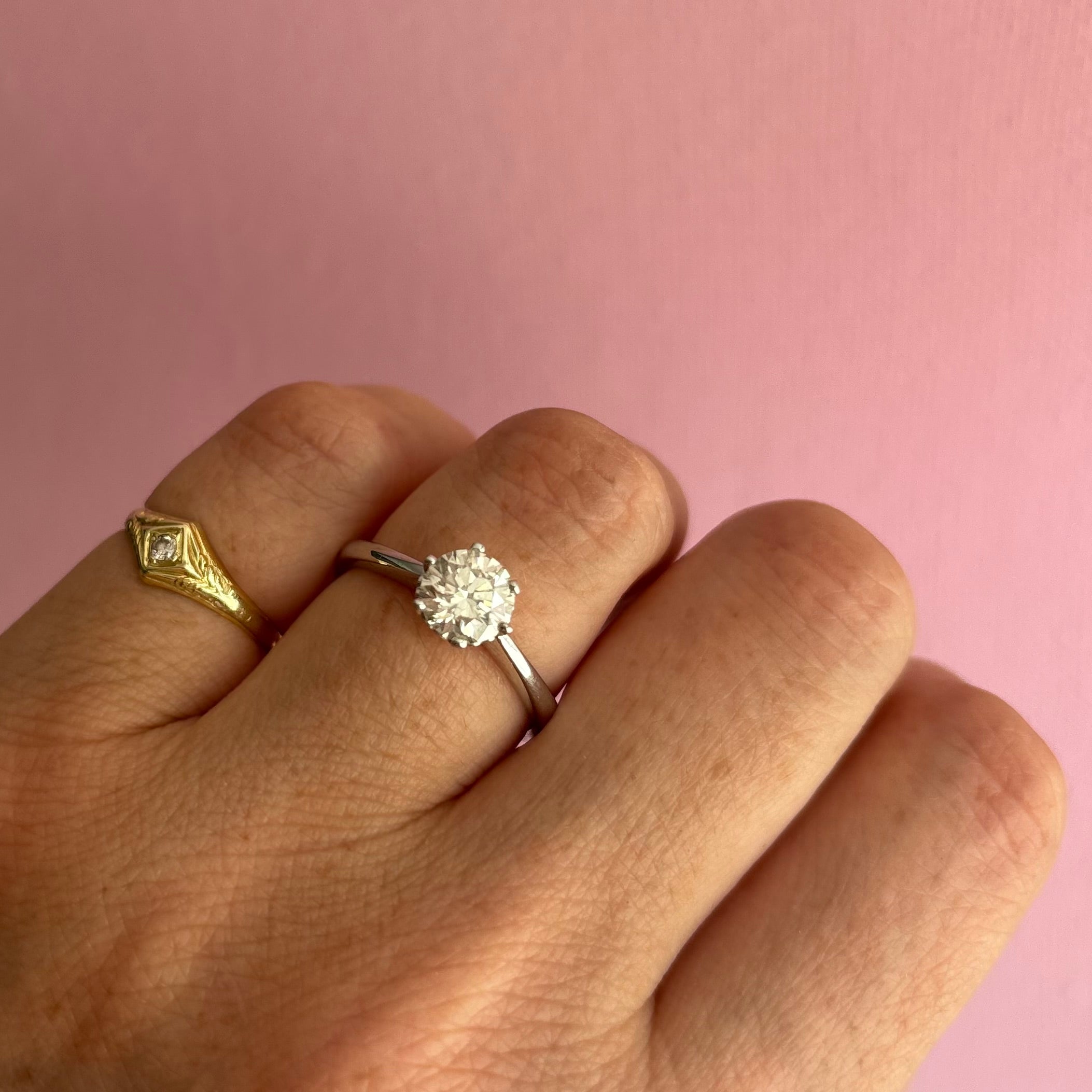 18ct gold 1.01ct diamond solitaire ring
