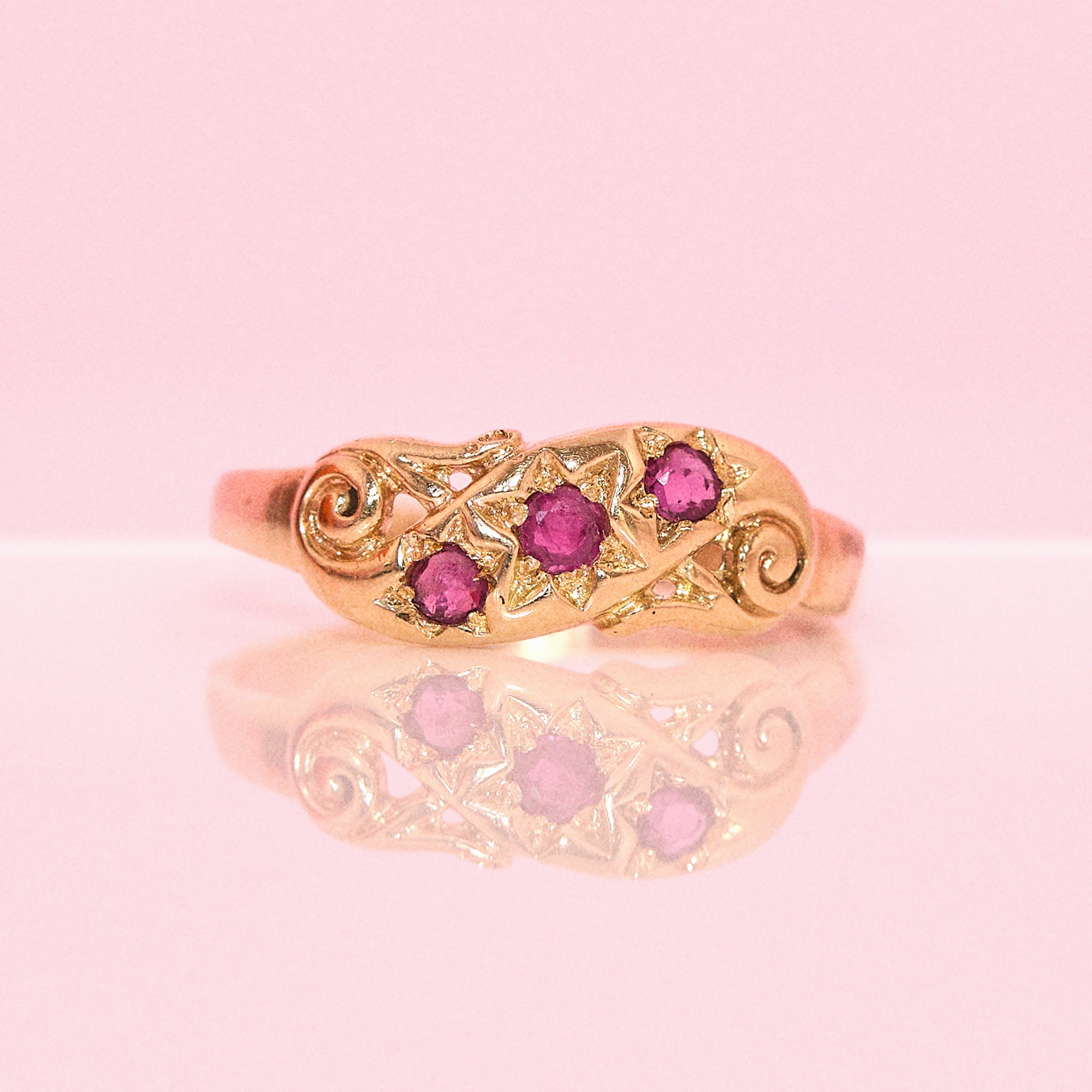 9ct gold ruby starburst ring