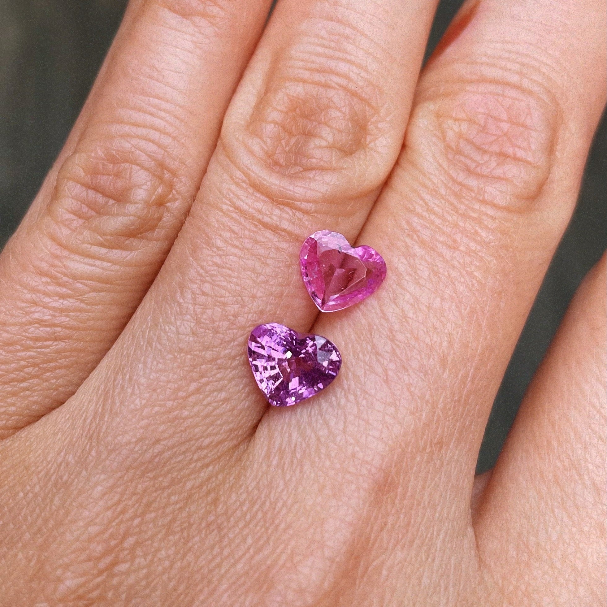 18ct gold 2.02ct heart-shaped pink sapphire ring