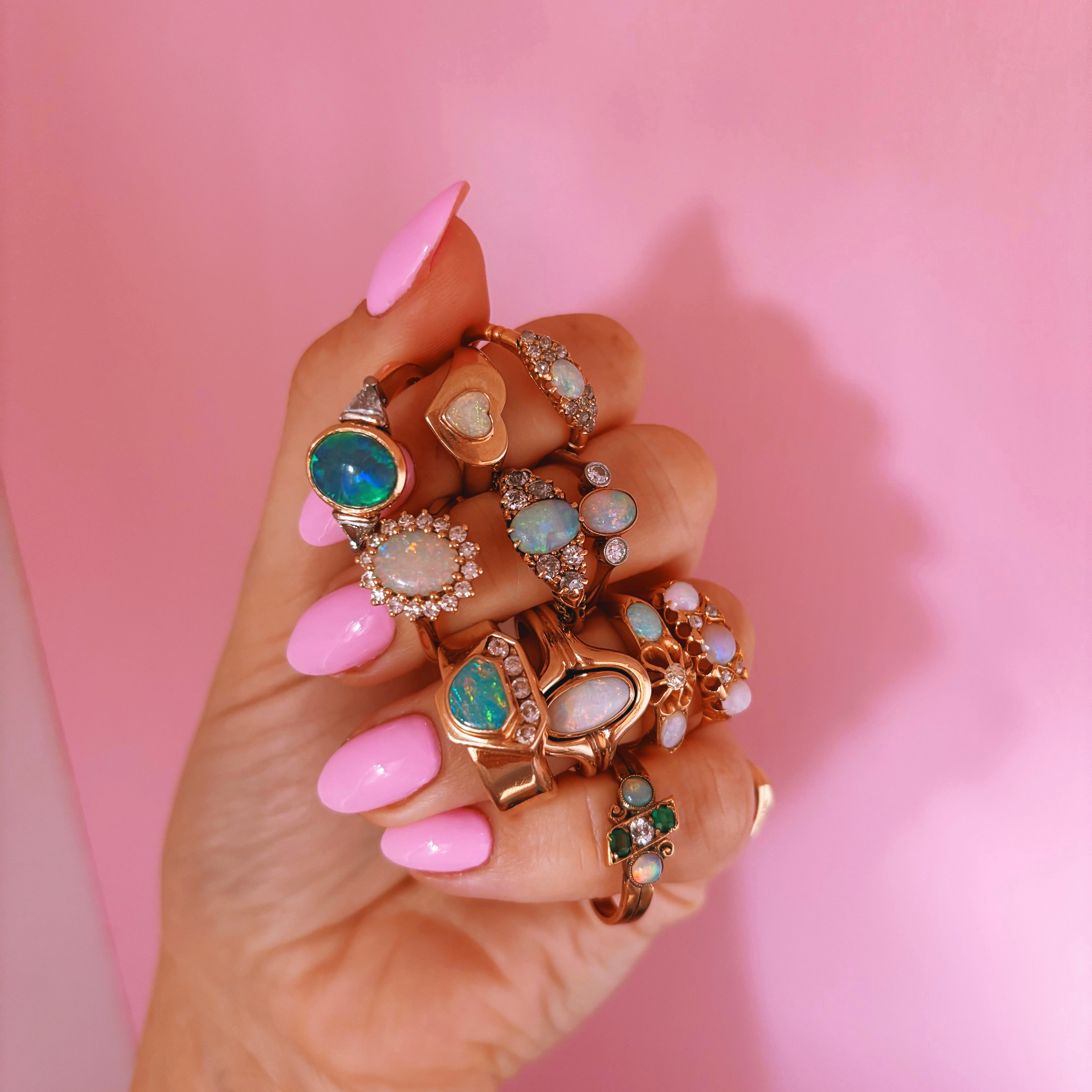 18ct gold opal and diamond ring