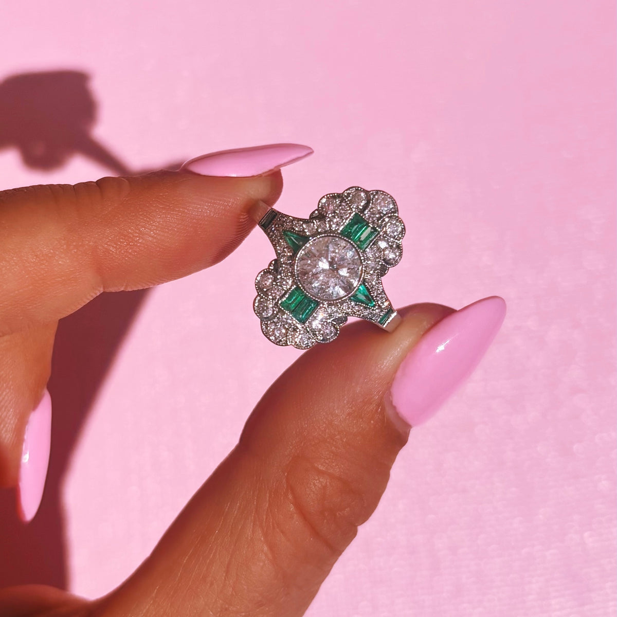 Vintage 18ct white gold emerald and diamond fancy cluster ring