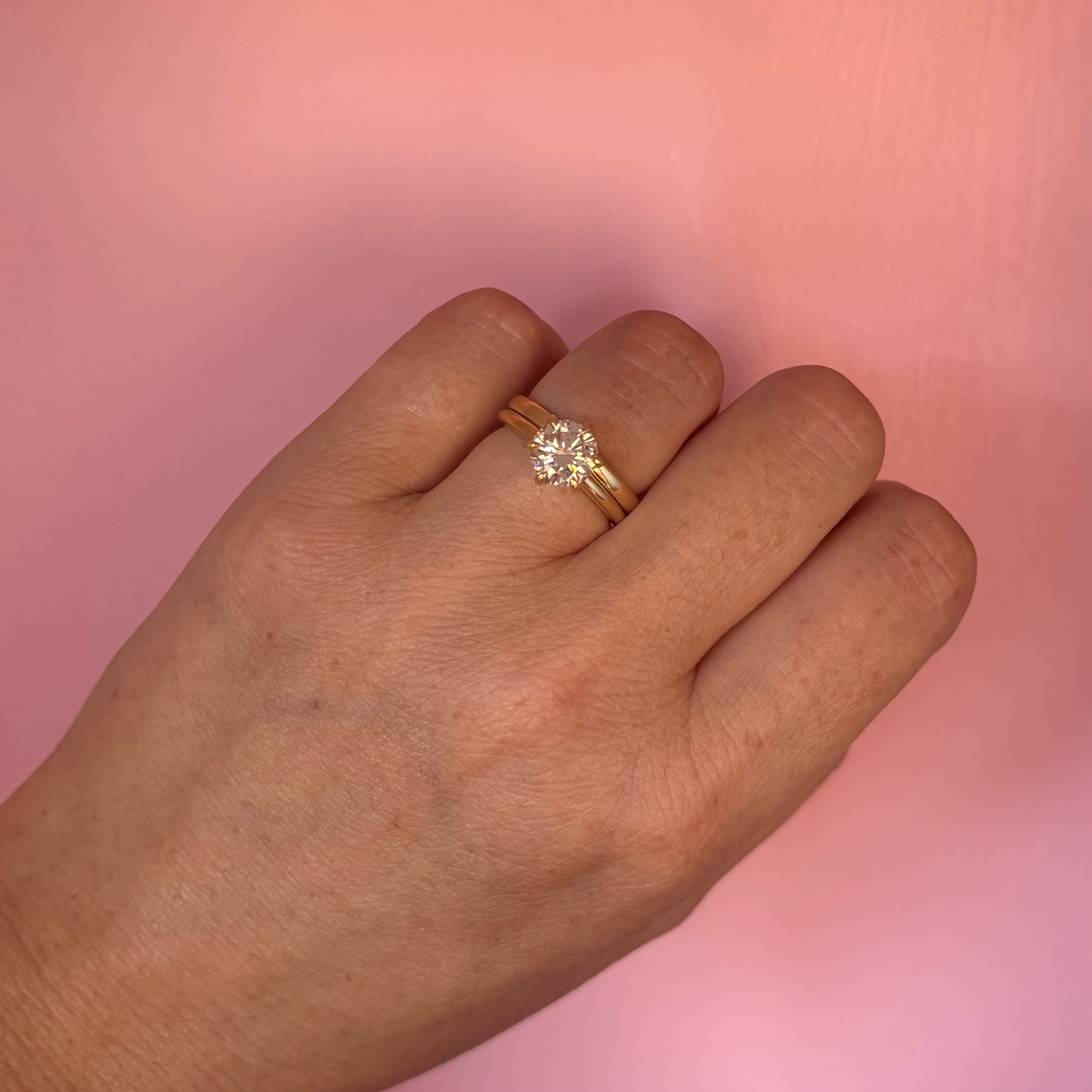 18ct yellow gold 1.56ct round brilliant cut diamond ring