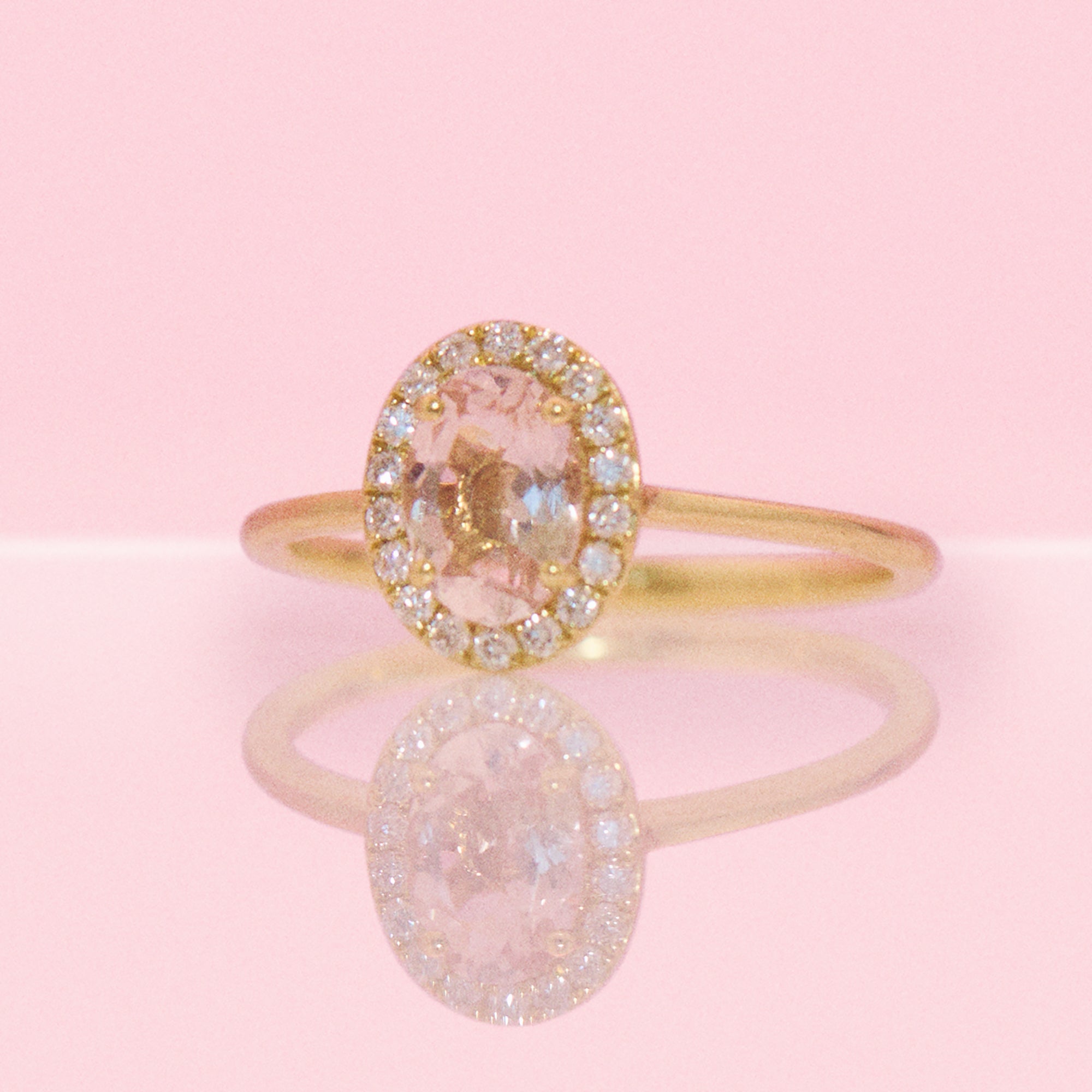 18ct yellow gold 0.71ct morganite and 0.13ct diamond cluster ring