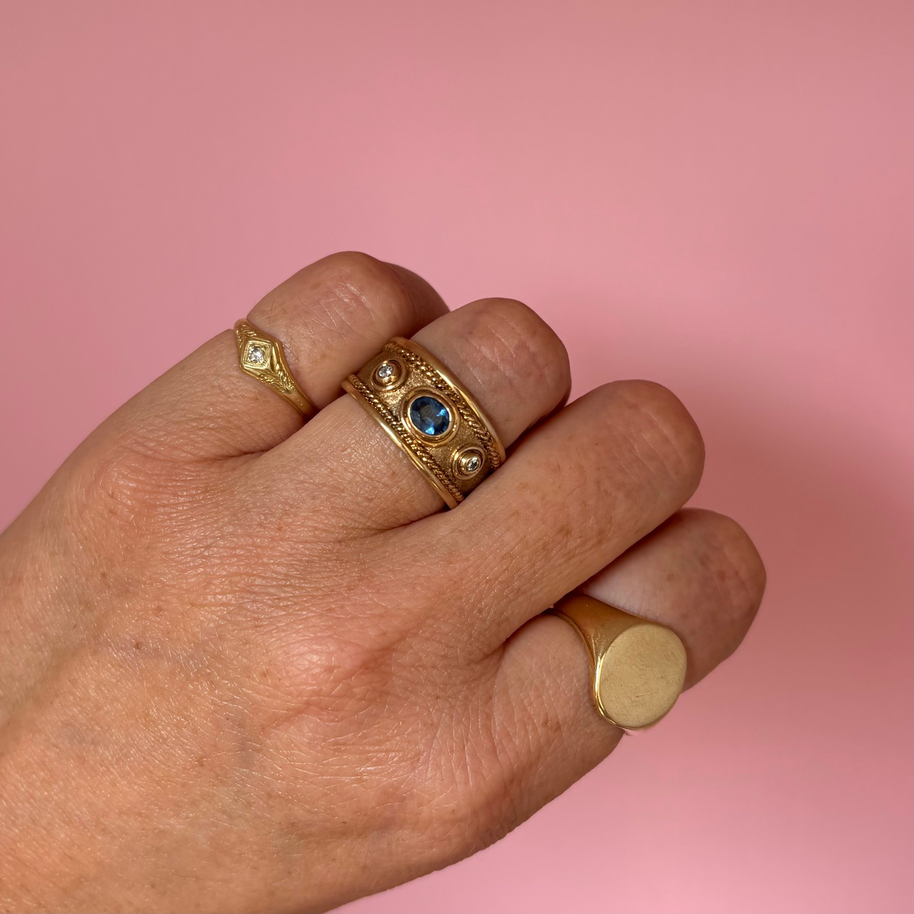 9ct gold sapphire and diamond ring