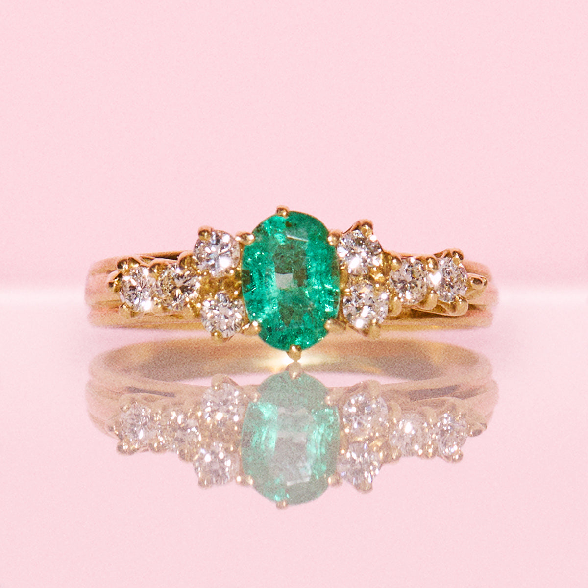 Vintage 18ct gold emerald and diamond ring