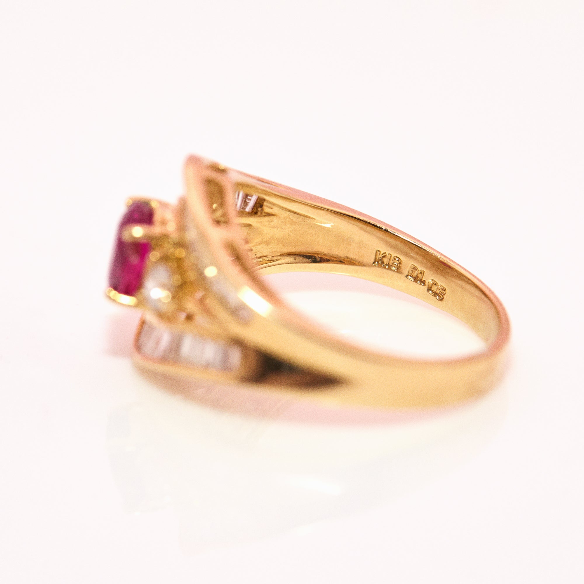 18ct gold ruby and diamond ring