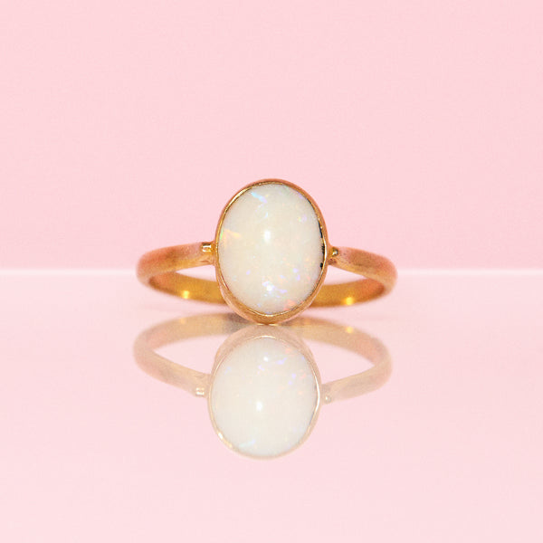 9ct gold opal ring