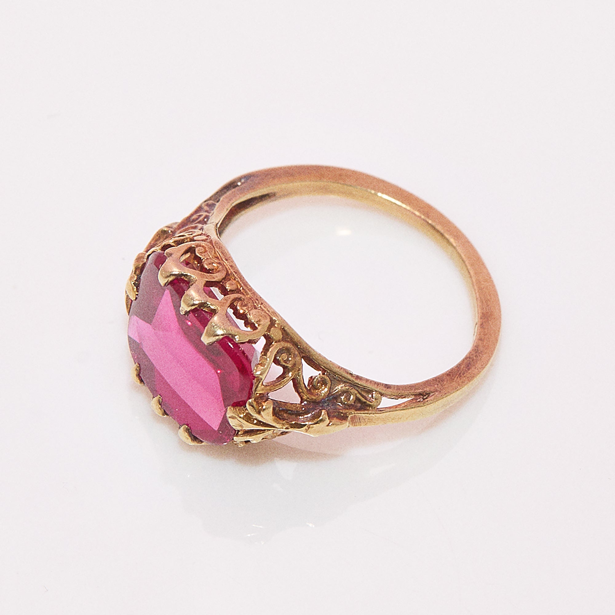 14ct gold ruby art deco ring
