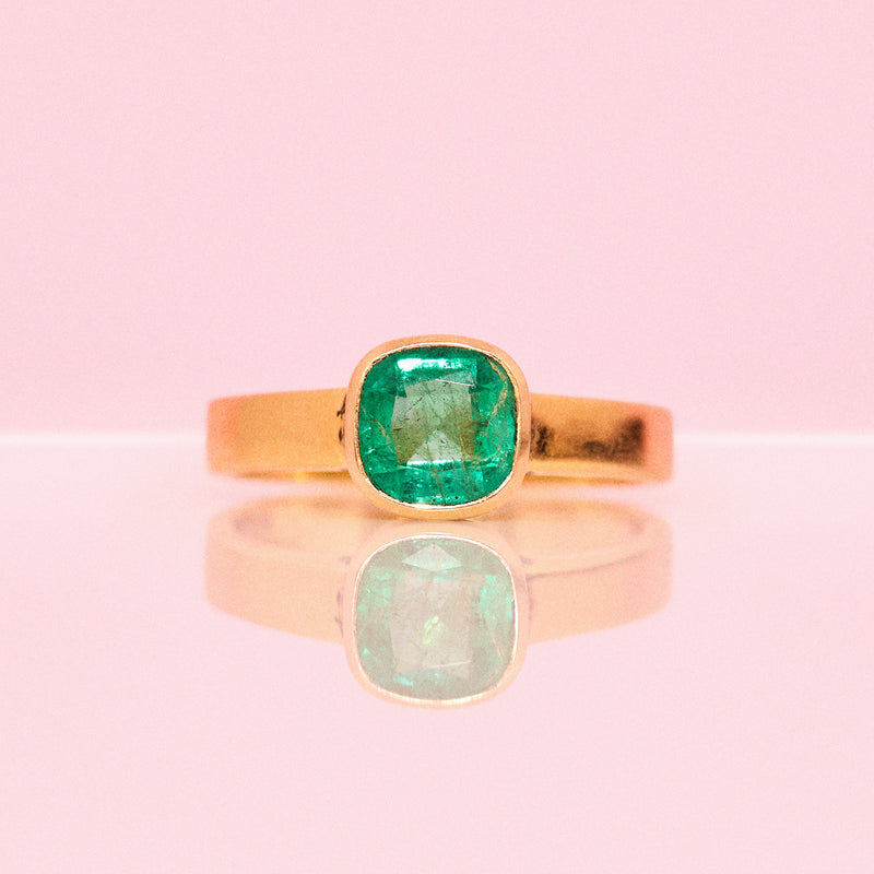 14ct gold 2.44ct emerald ring